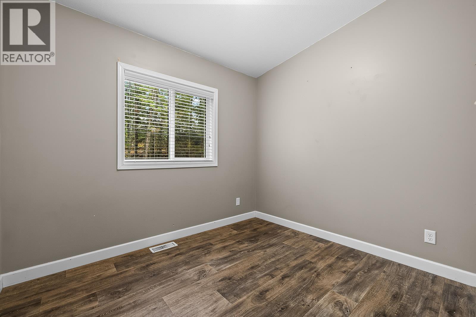 7867 Alpine Road, Kelowna, British Columbia  V1Z 3V4 - Photo 38 - 10400664