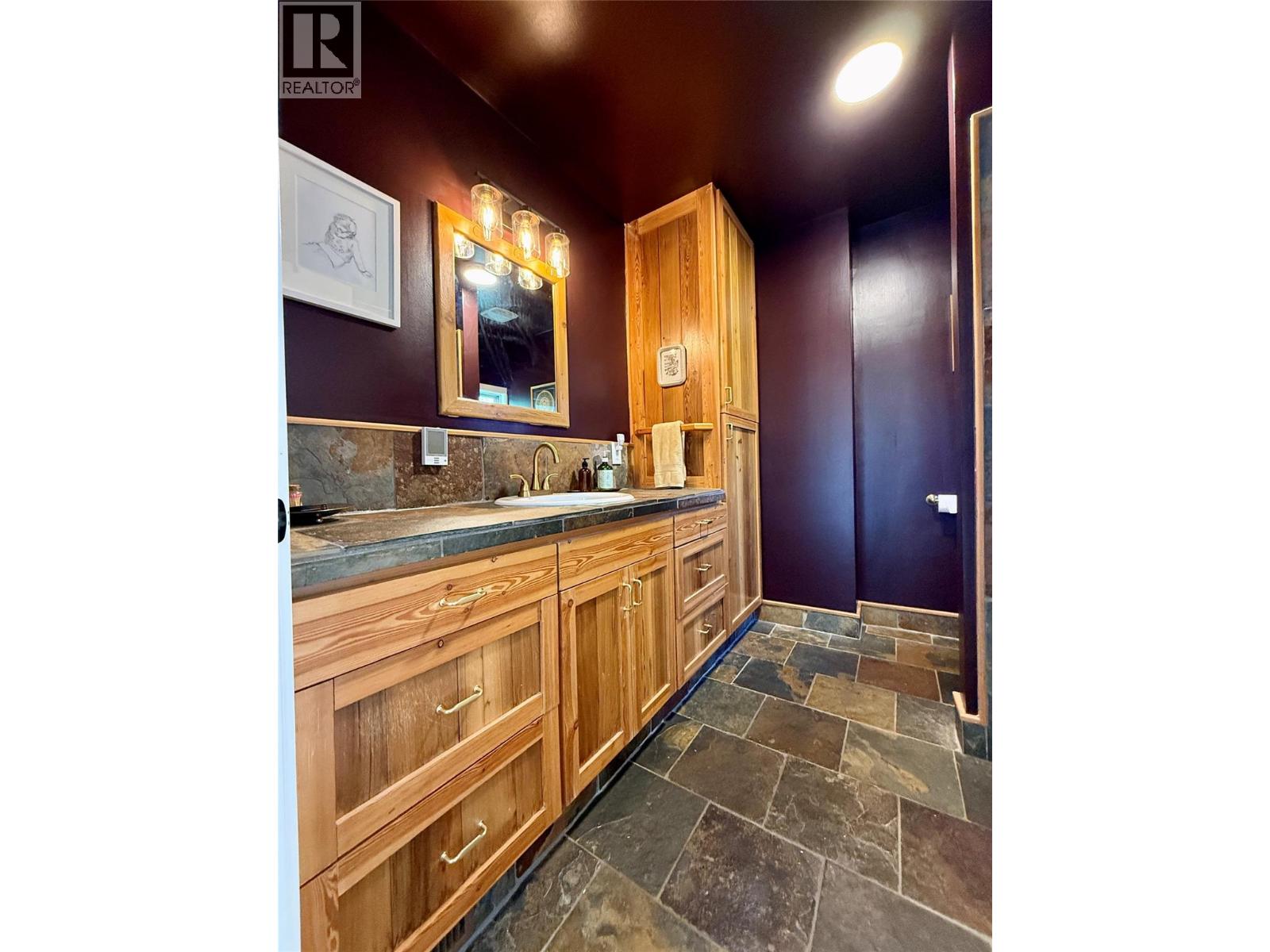 225 Dalgren Street, Kimberley, British Columbia  V1A 1J4 - Photo 17 - 10399242