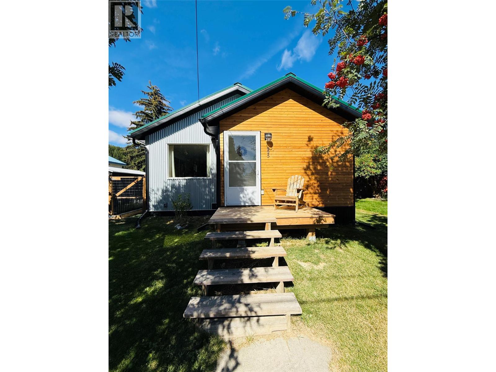 225 Dalgren Street, Kimberley, British Columbia  V1A 1J4 - Photo 2 - 10399242