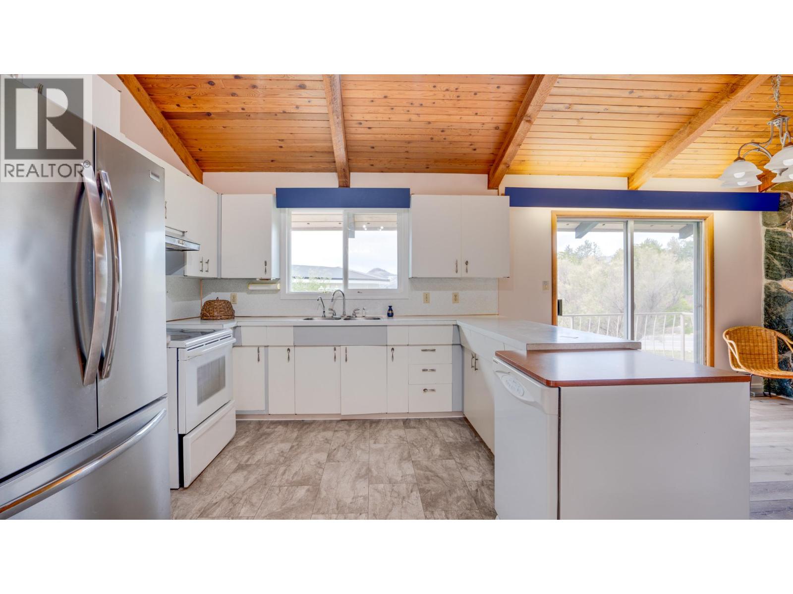 9109 Husband Road, Coldstream, British Columbia  V1B 1M8 - Photo 12 - 10401165