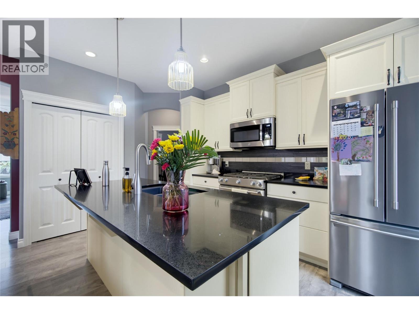 2850 7th Avenue Ne Unit# 8, Salmon Arm, British Columbia  V1E 0B7 - Photo 16 - 10400869