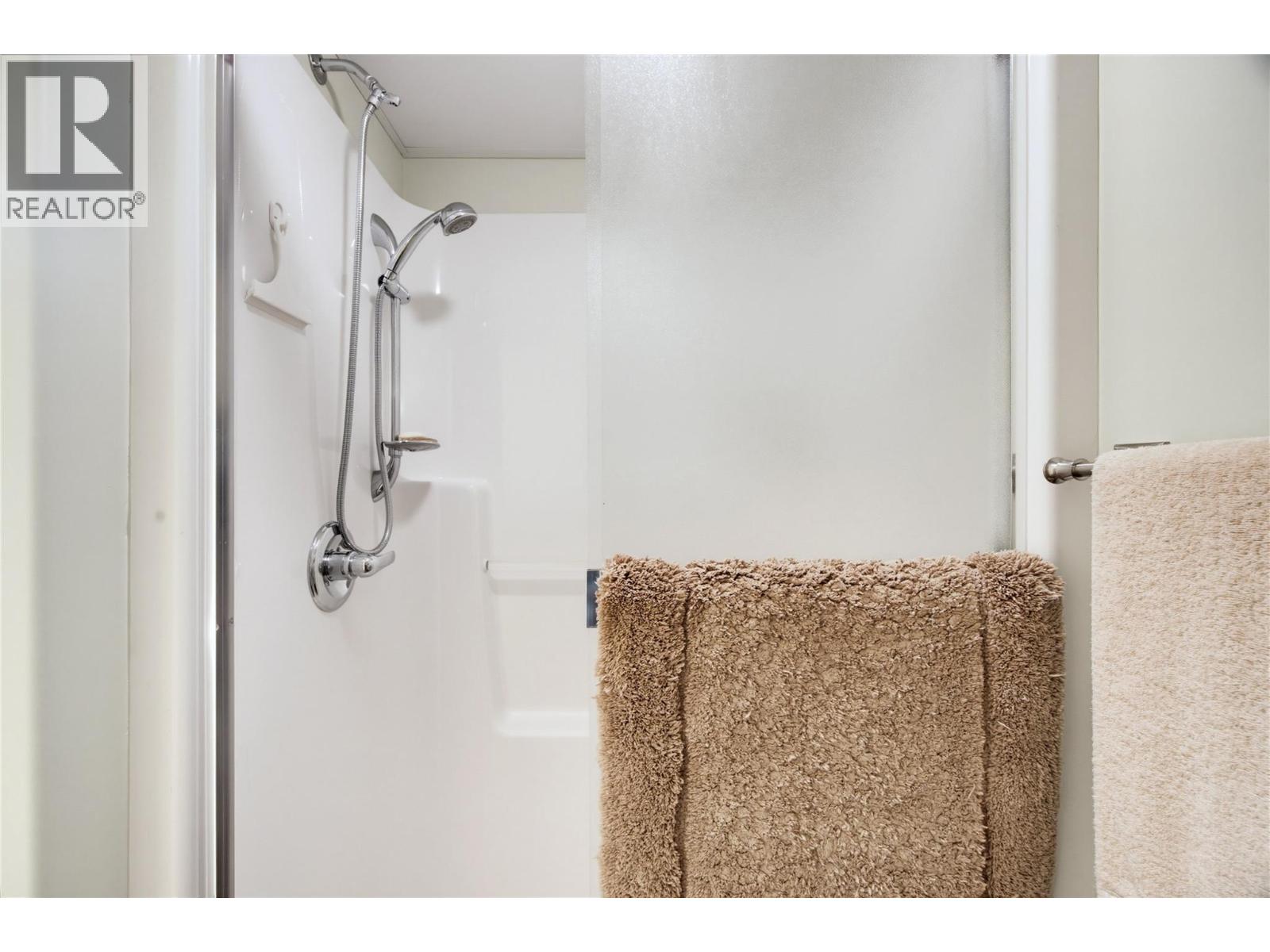 2850 7th Avenue Ne Unit# 8, Salmon Arm, British Columbia  V1E 0B7 - Photo 53 - 10400869