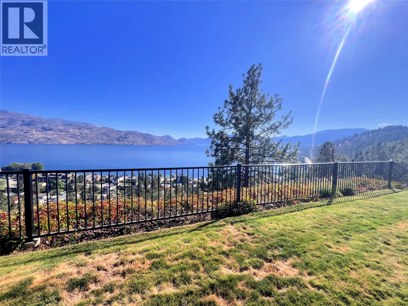 4350 Ponderosa Drive Unit# 113, Peachland, British Columbia  V0H 1X5 - Photo 2 - 10401128