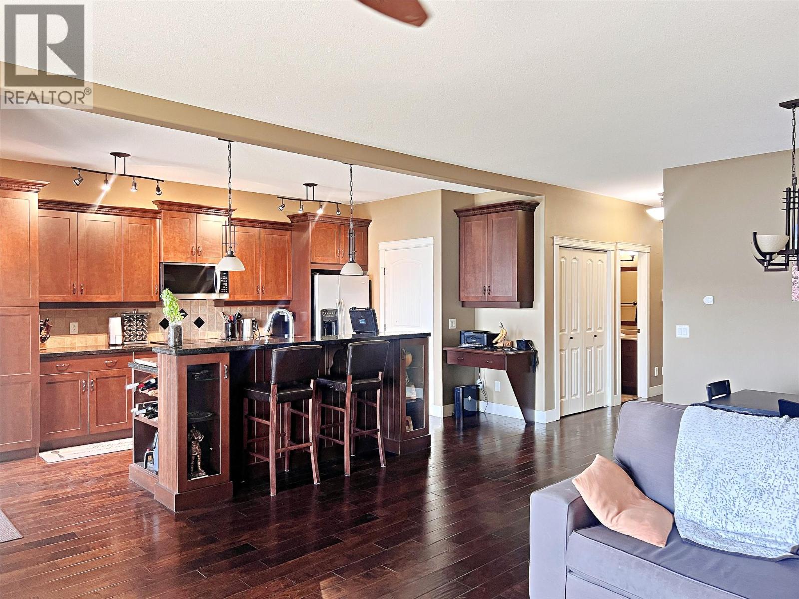 4350 Ponderosa Drive Unit# 113, Peachland, British Columbia  V0H 1X5 - Photo 6 - 10401128