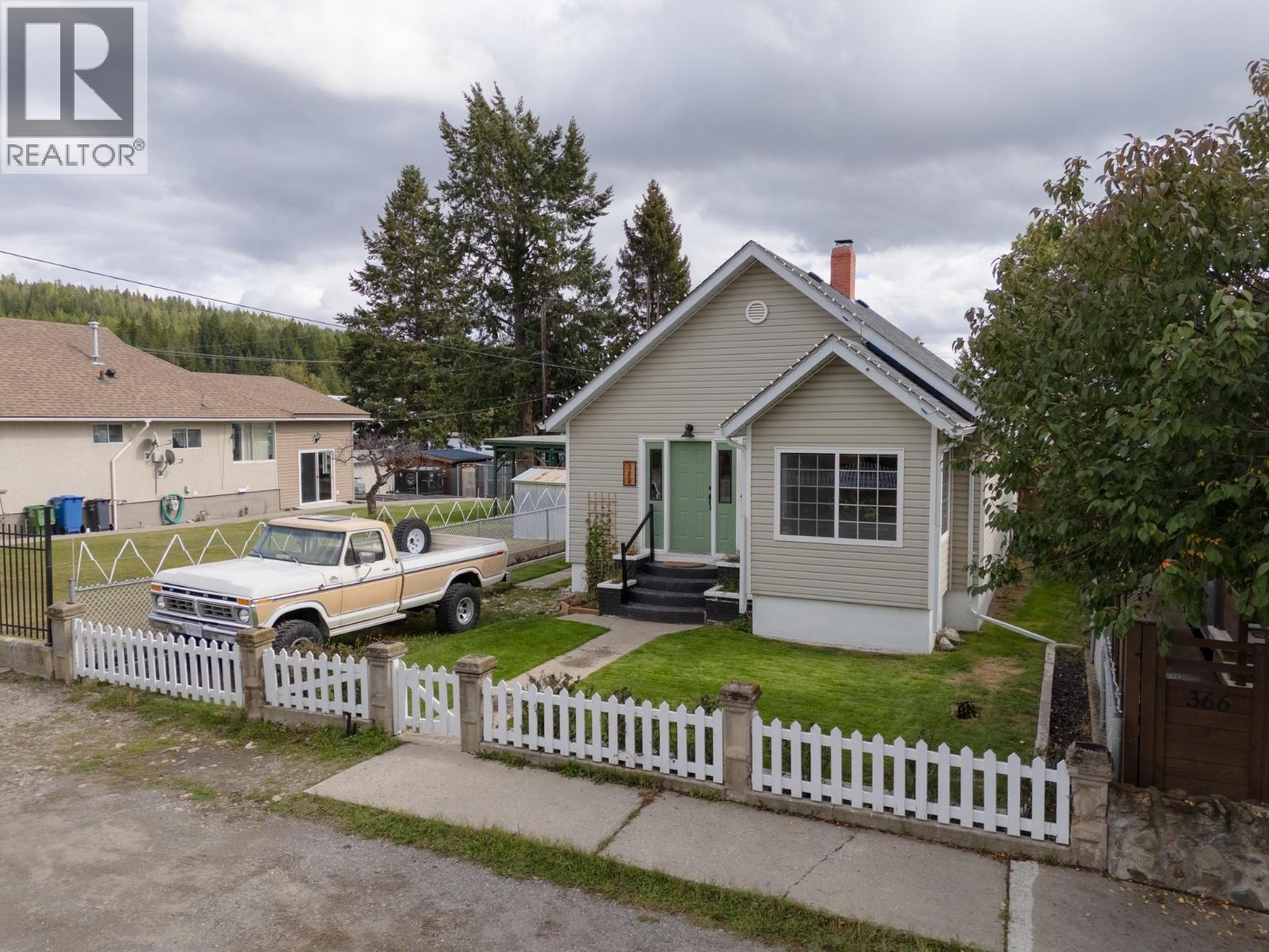 372 Fortier Street, Kimberley, British Columbia  V1A 1N5 - Photo 1 - 10400948