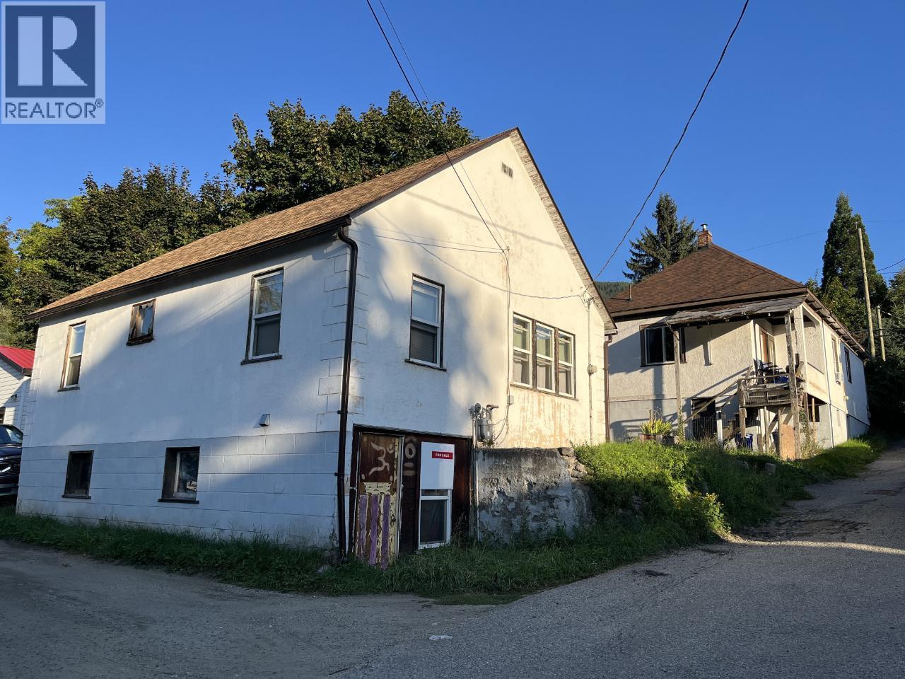 411 Latimer Street, Nelson, British Columbia  V1L 4T7 - Photo 12 - 10401175