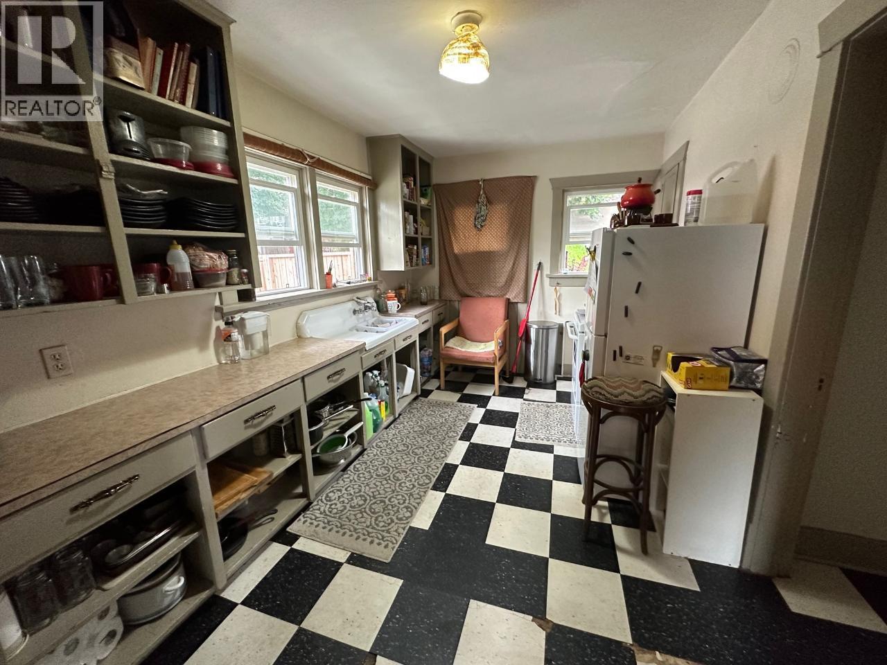 411 Latimer Street, Nelson, British Columbia  V1L 4T7 - Photo 18 - 10401175
