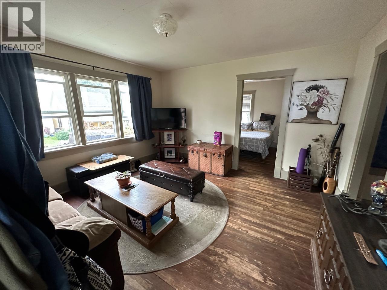 411 Latimer Street, Nelson, British Columbia  V1L 4T7 - Photo 4 - 10401175