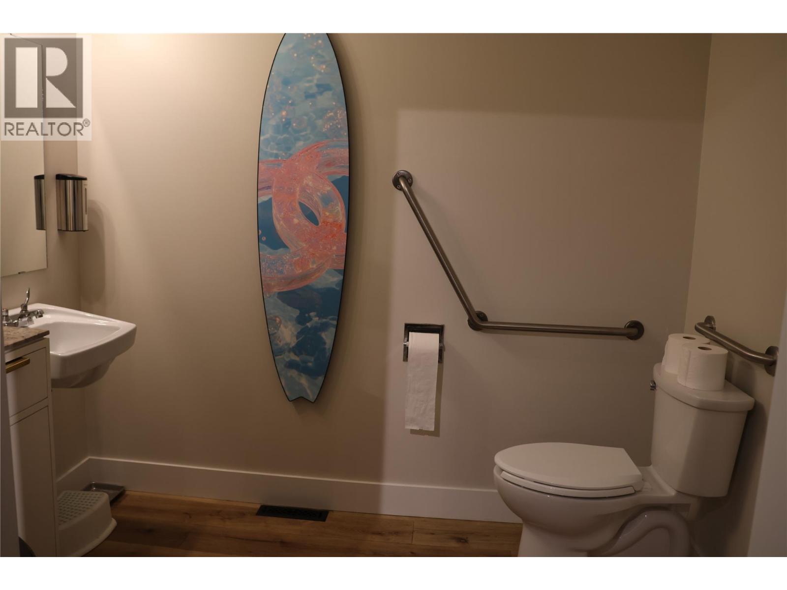 15720 Oyama Road, Lake Country, British Columbia  V4V 2E1 - Photo 16 - 10401158