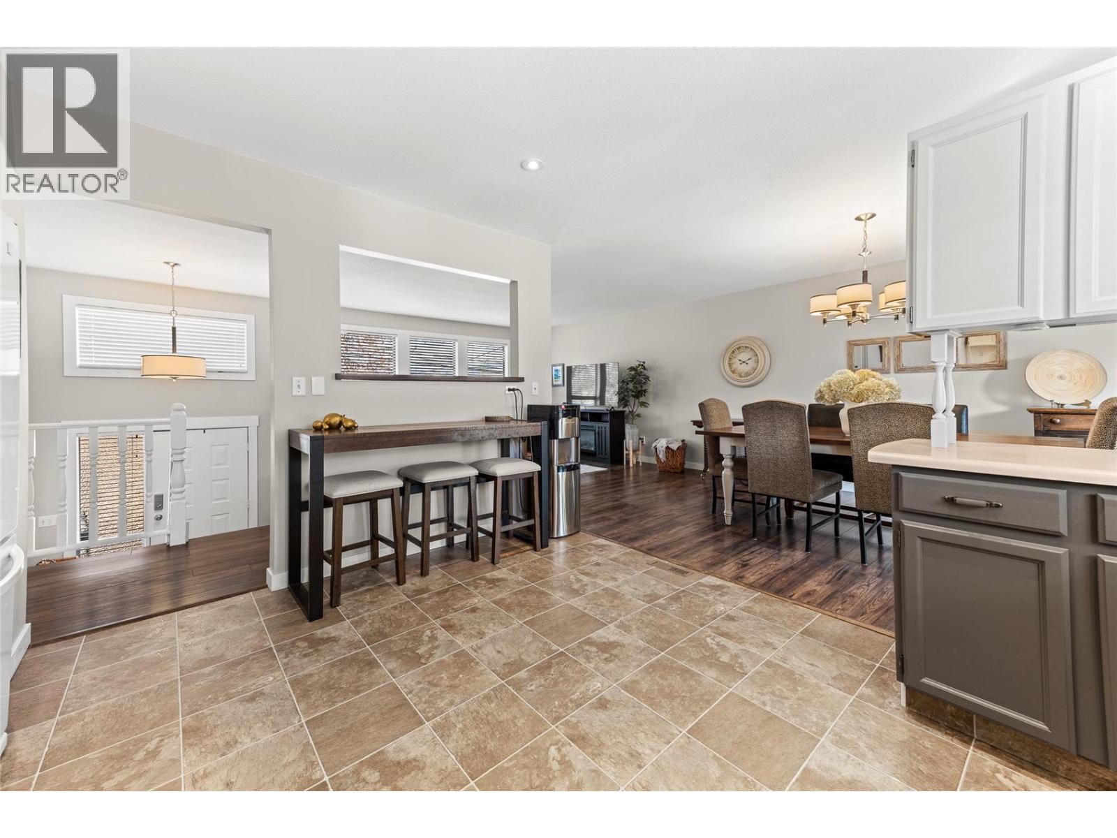 4477 Gordon Drive, Kelowna, British Columbia  V1W 1T2 - Photo 14 - 10401207