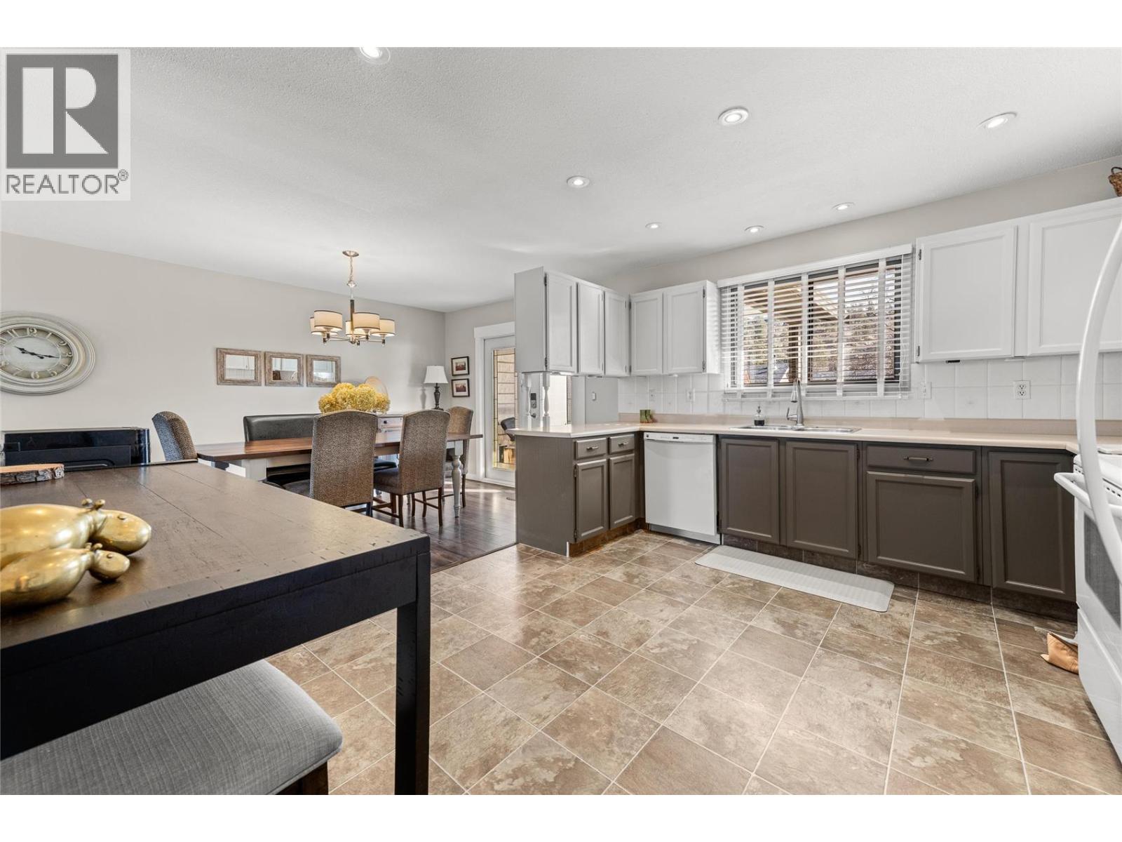 4477 Gordon Drive, Kelowna, British Columbia  V1W 1T2 - Photo 21 - 10401207