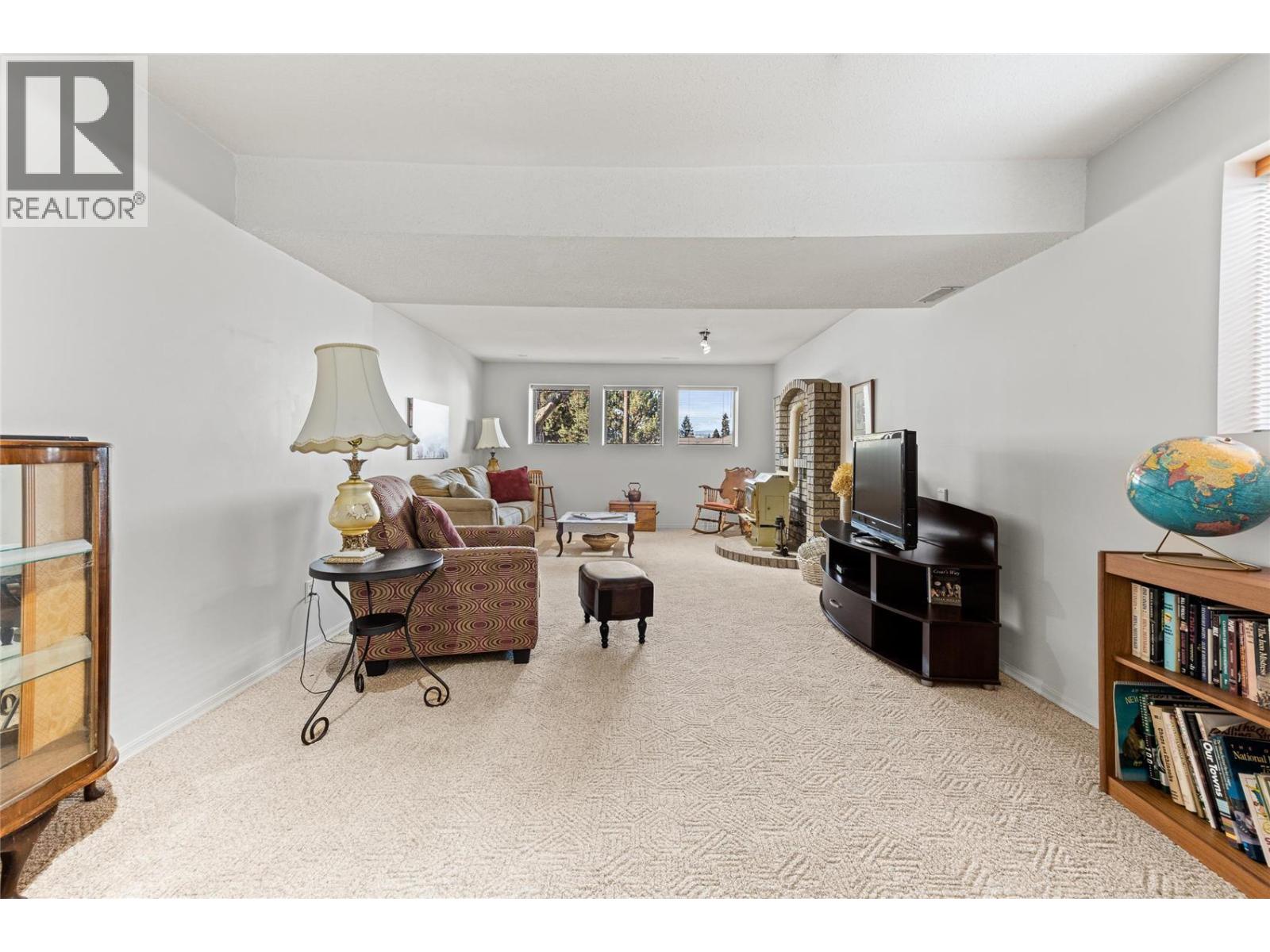 4477 Gordon Drive, Kelowna, British Columbia  V1W 1T2 - Photo 24 - 10401207
