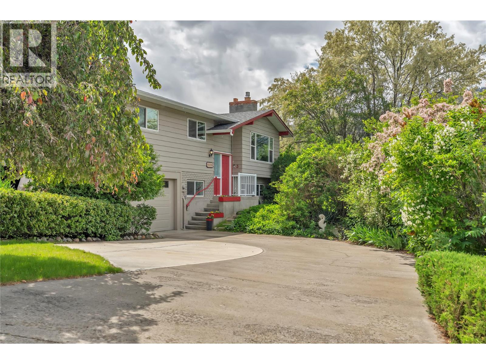 3 Dogwood Place, Osoyoos, British Columbia  V0H 1V1 - Photo 1 - 10401203