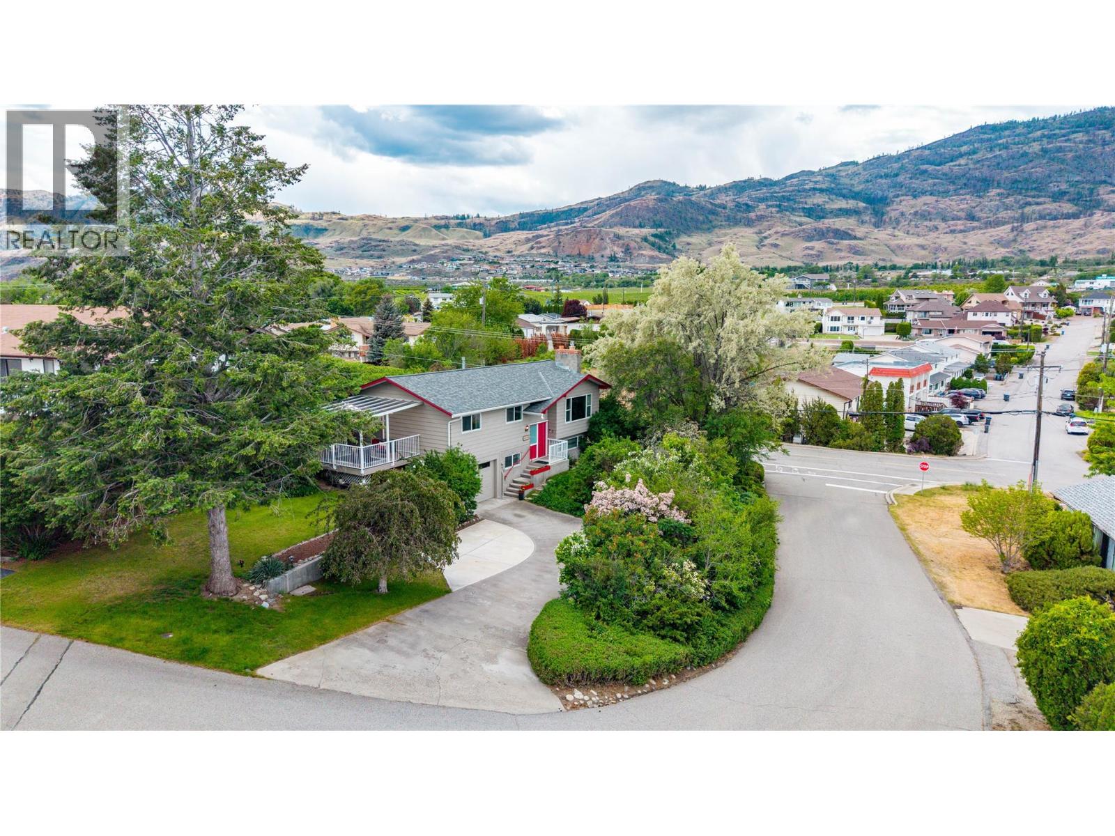 3 Dogwood Place, Osoyoos, British Columbia  V0H 1V1 - Photo 2 - 10401203