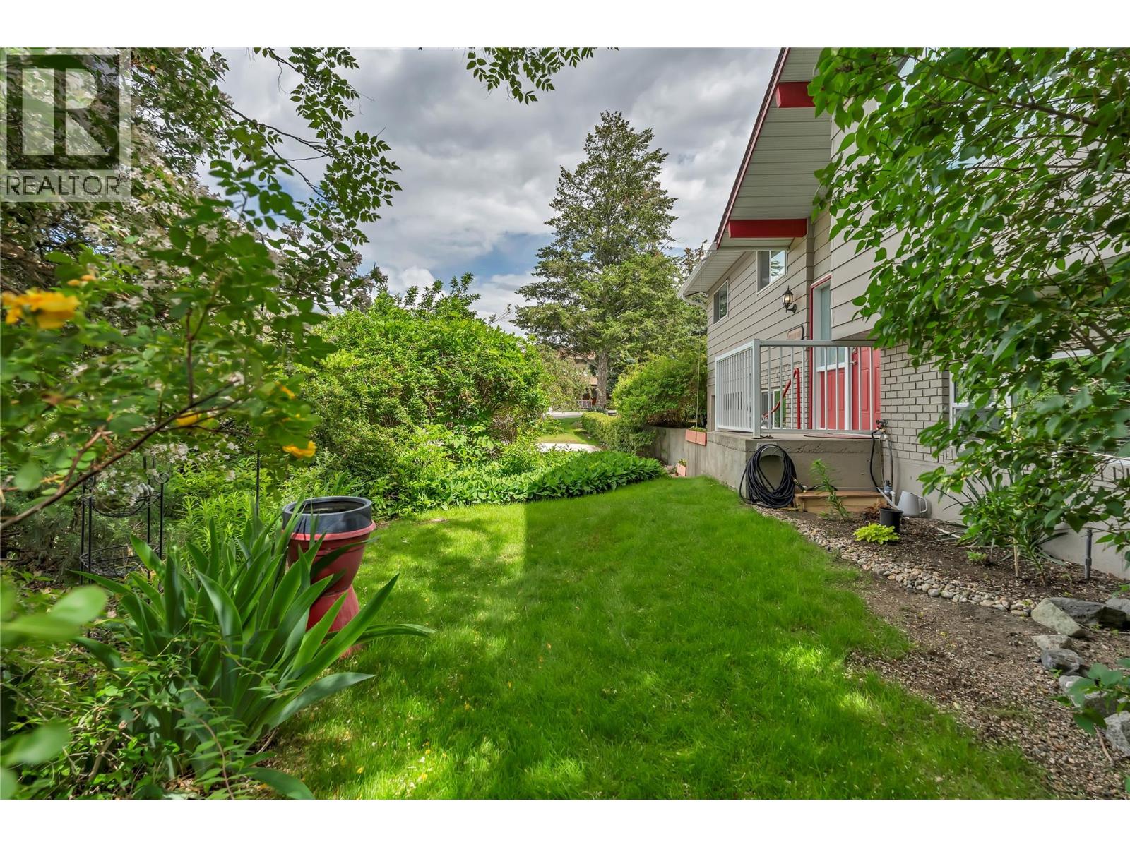 3 Dogwood Place, Osoyoos, British Columbia  V0H 1V1 - Photo 37 - 10401203