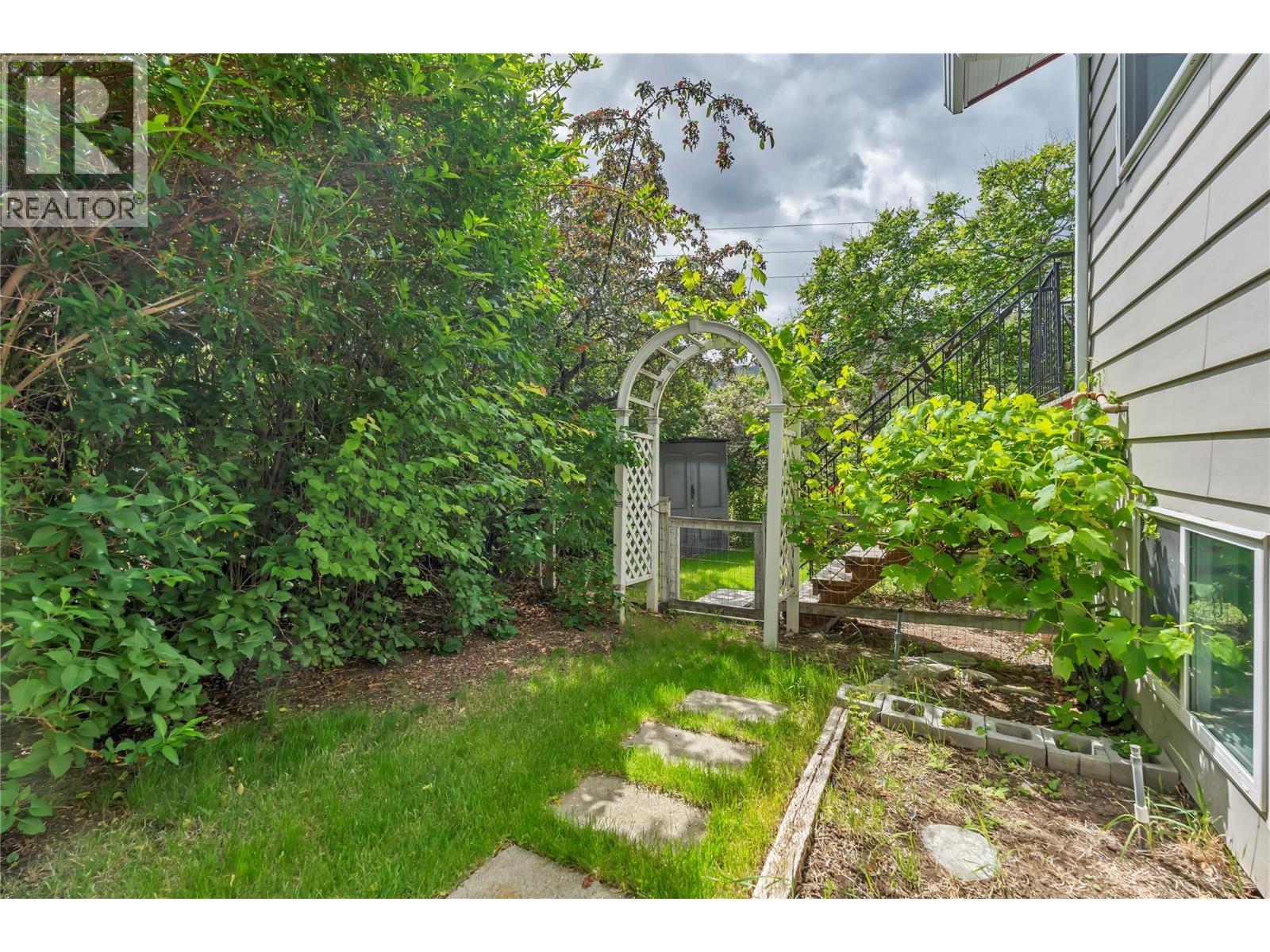 3 Dogwood Place, Osoyoos, British Columbia  V0H 1V1 - Photo 42 - 10401203