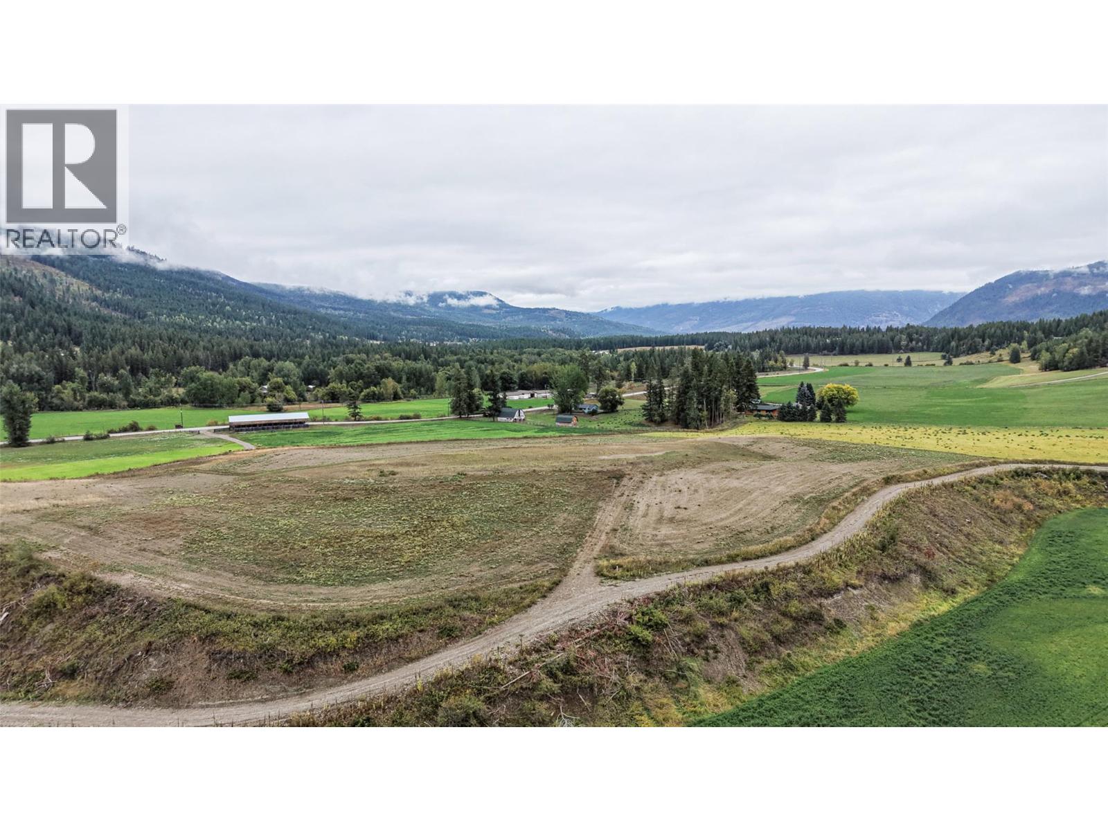 687 Mabel Lake Road, Lumby, British Columbia  V0E 2G5 - Photo 10 - 10401188