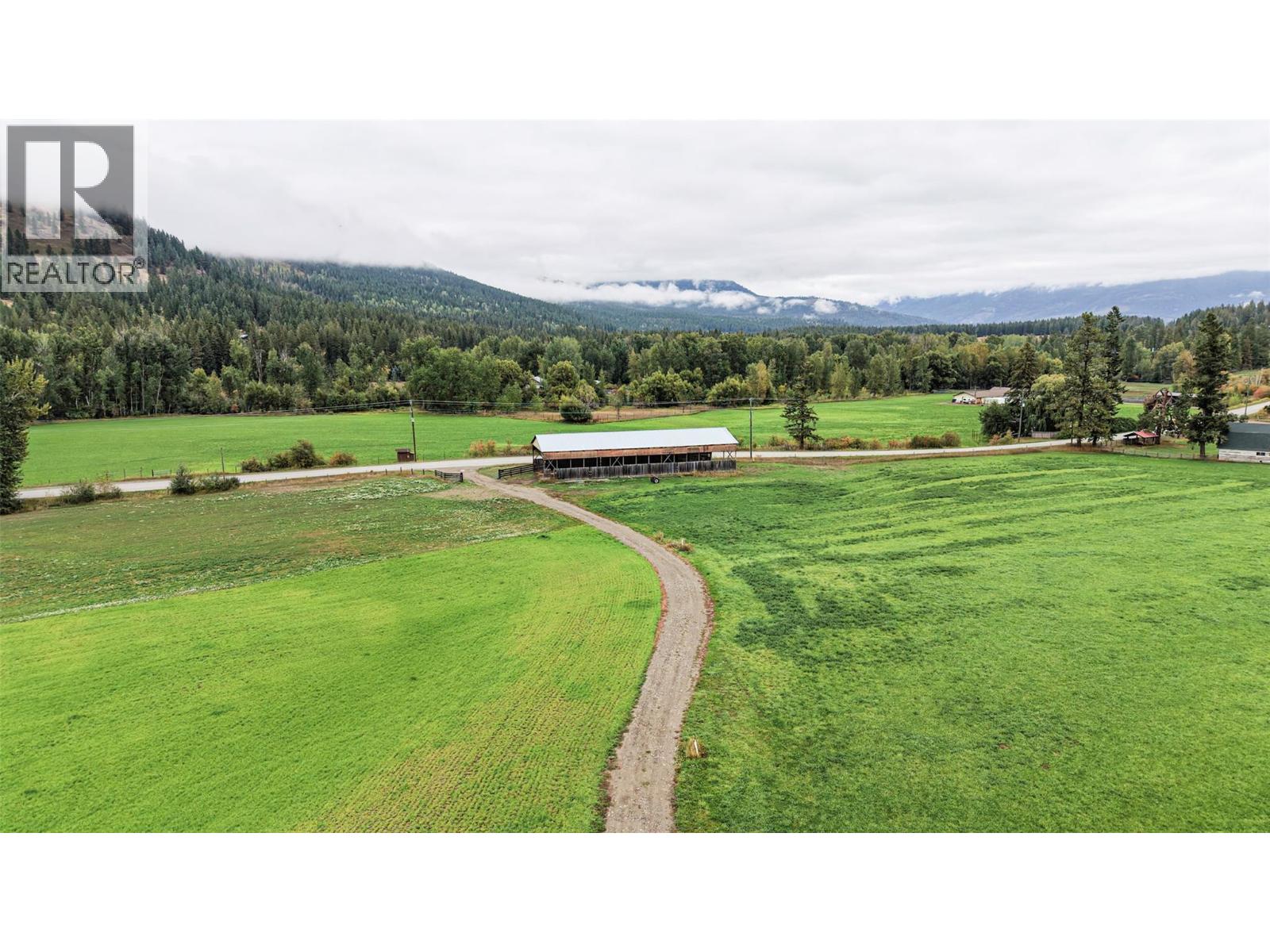 687 Mabel Lake Road, Lumby, British Columbia  V0E 2G5 - Photo 15 - 10401188