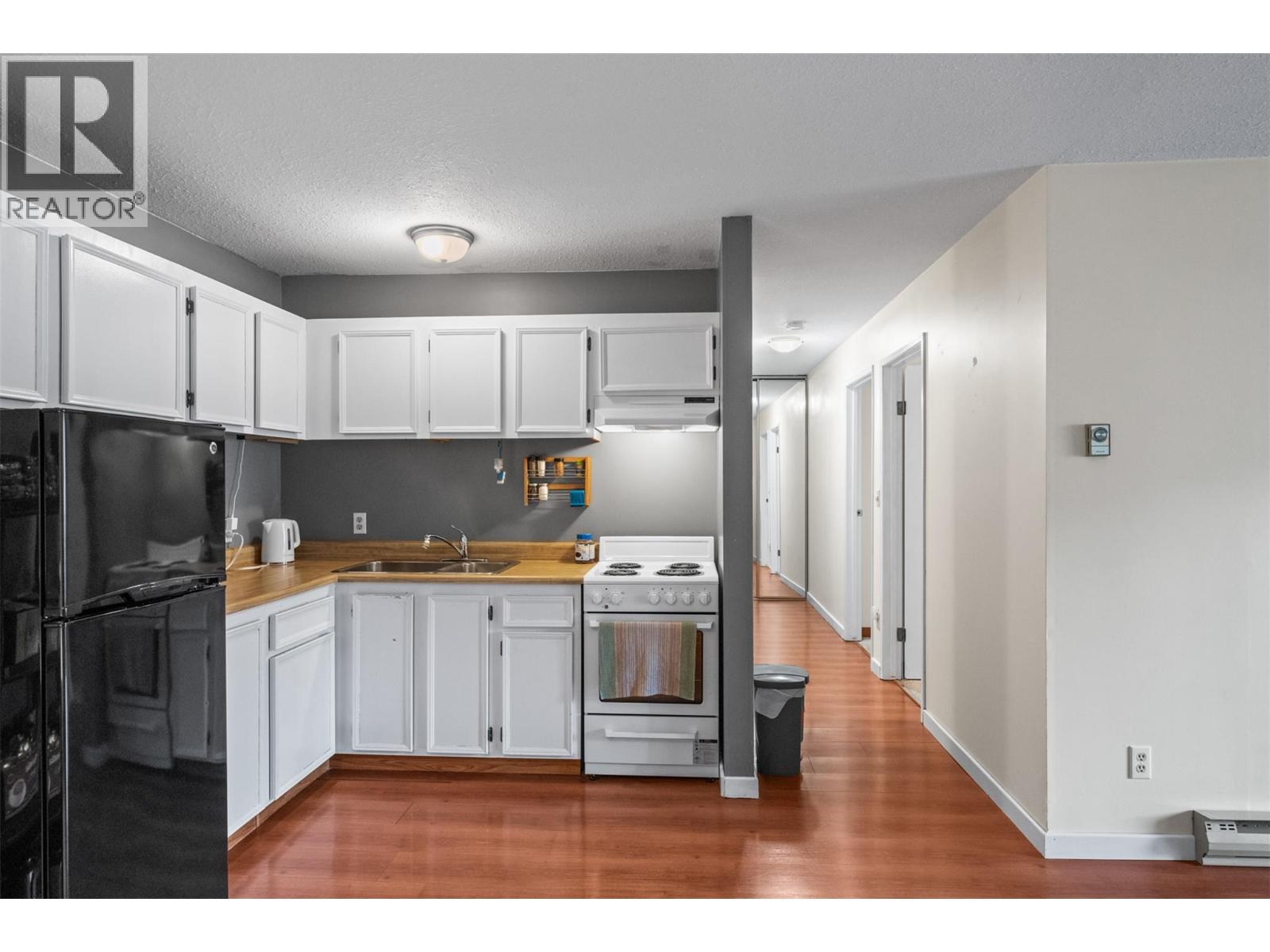 150 Skaha Place Unit# 408, Penticton, British Columbia  V2A 7K1 - Photo 4 - 10401216
