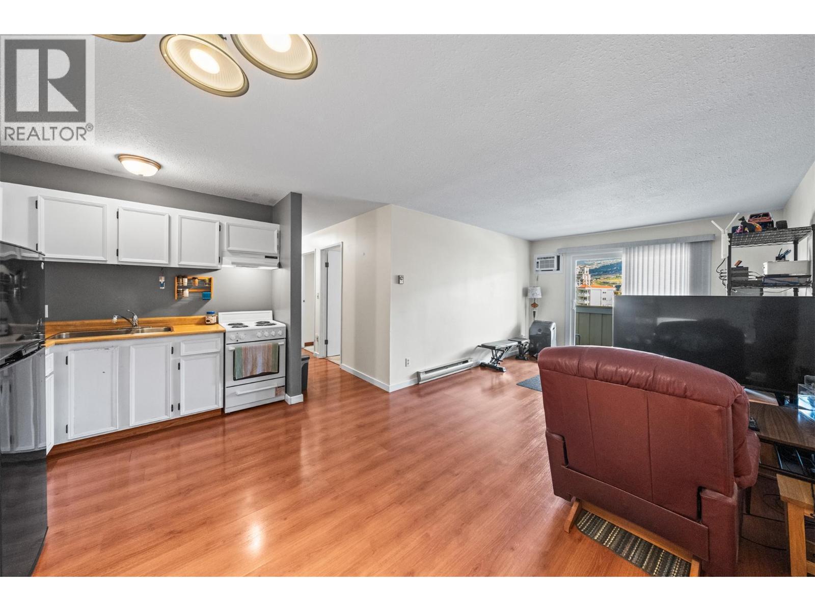 150 Skaha Place Unit# 408, Penticton, British Columbia  V2A 7K1 - Photo 5 - 10401216
