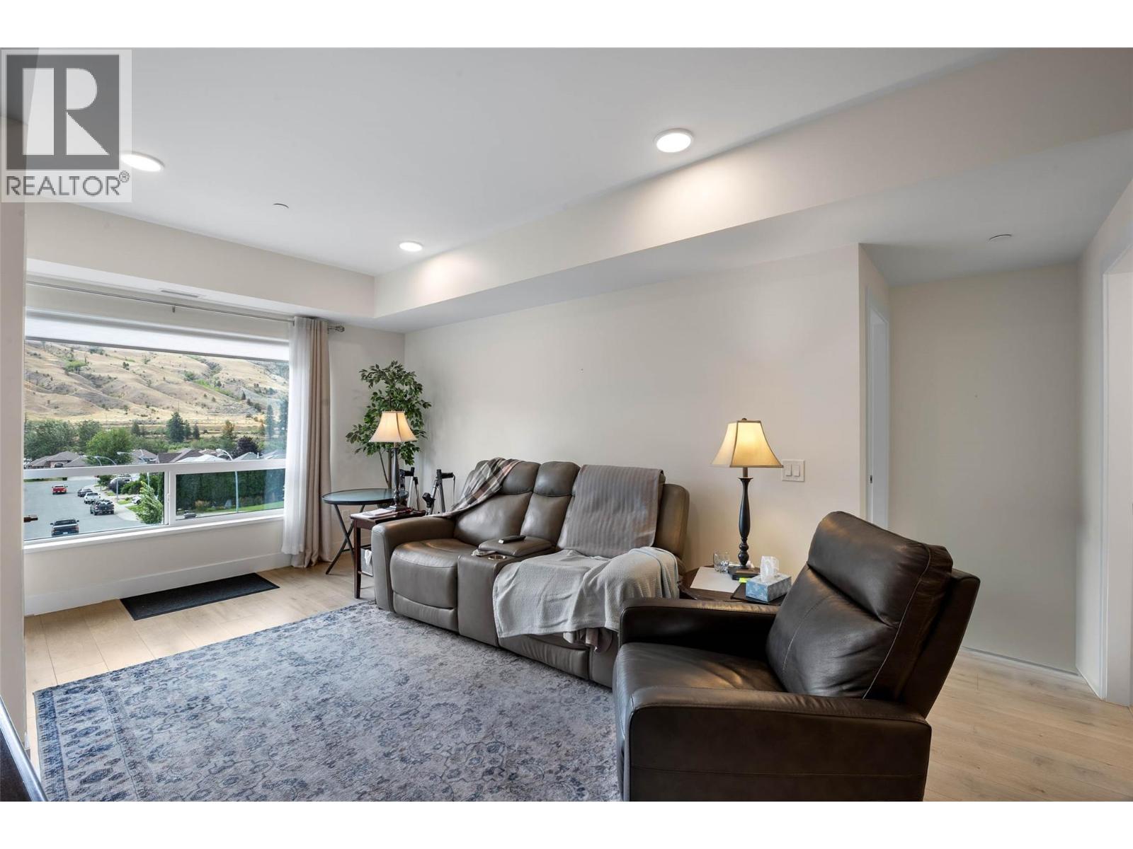 651 Dunes Drive Unit# 306, Kamloops, British Columbia  V2H 1T7 - Photo 5 - 10401075