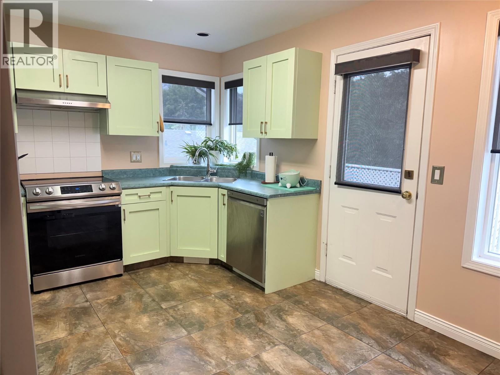154 Ritchie Court, Kelowna, British Columbia  V1V 1Z2 - Photo 32 - 10400718