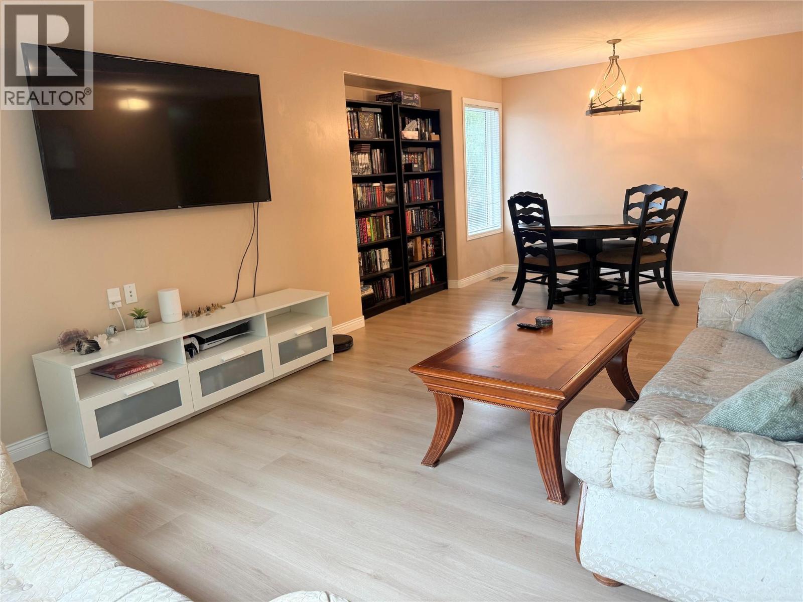 154 Ritchie Court, Kelowna, British Columbia  V1V 1Z2 - Photo 4 - 10400718