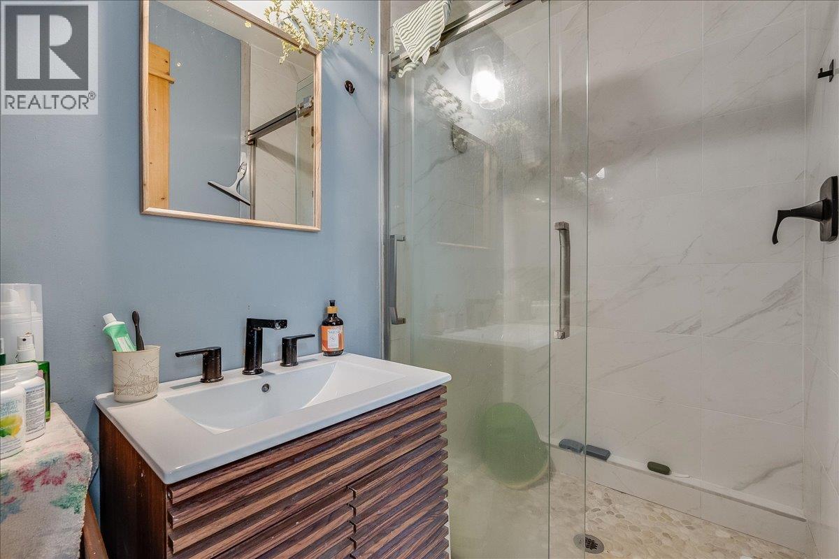 1008 Observatory Street, Nelson, British Columbia  V1L 5P3 - Photo 33 - 10400483