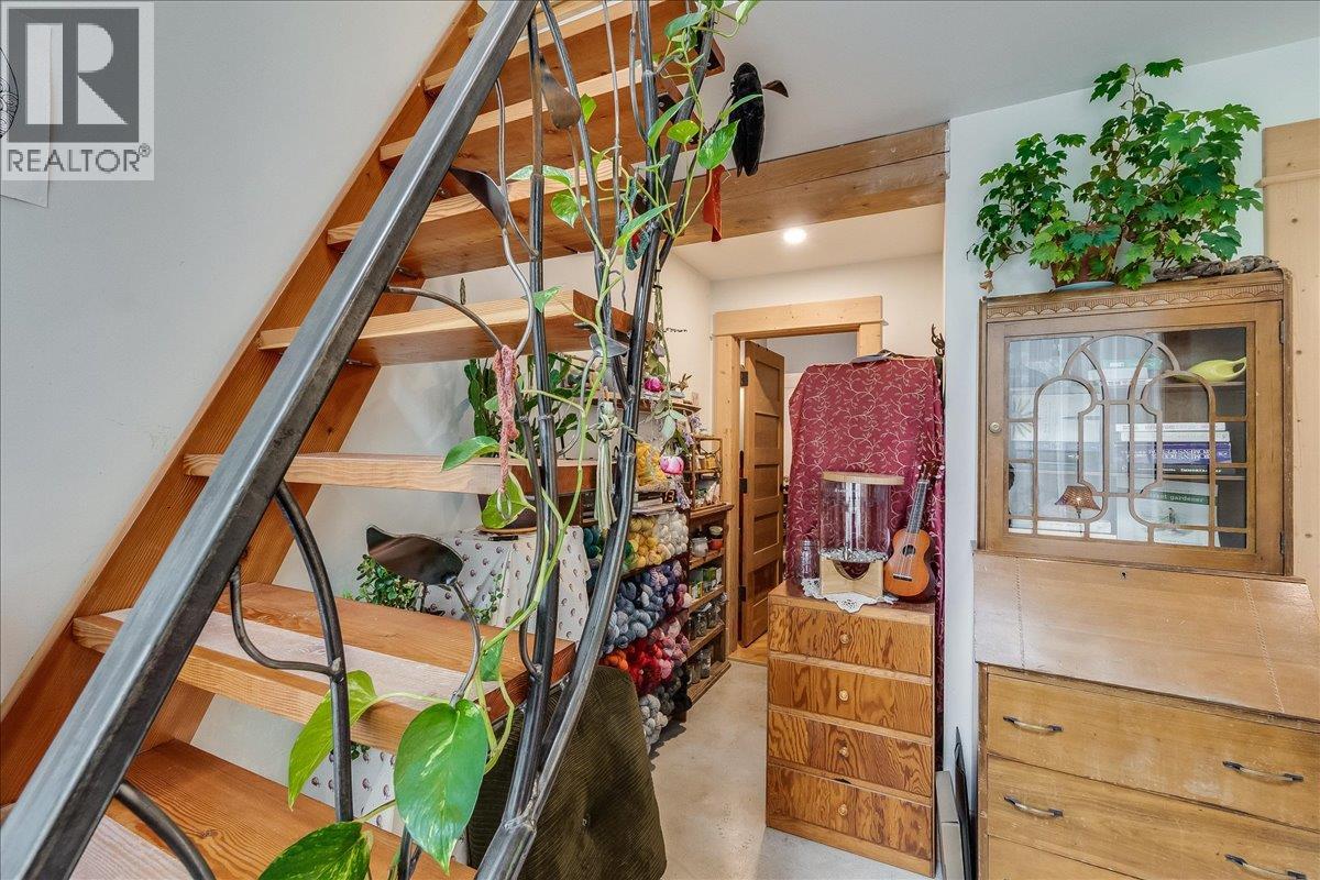 1008 Observatory Street, Nelson, British Columbia  V1L 5P3 - Photo 35 - 10400483