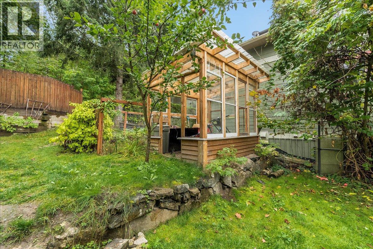 1008 Observatory Street, Nelson, British Columbia  V1L 5P3 - Photo 41 - 10400483