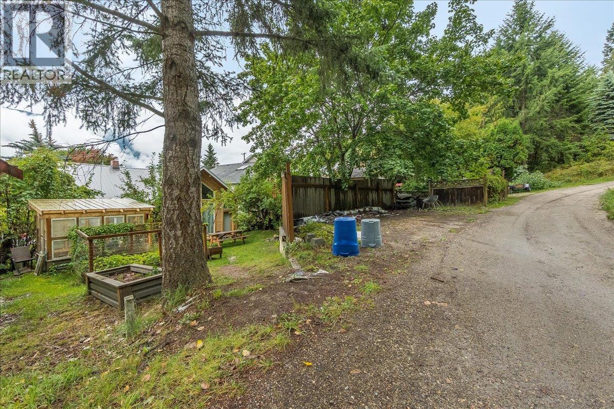 1008 Observatory Street, Nelson, British Columbia  V1L 5P3 - Photo 43 - 10400483