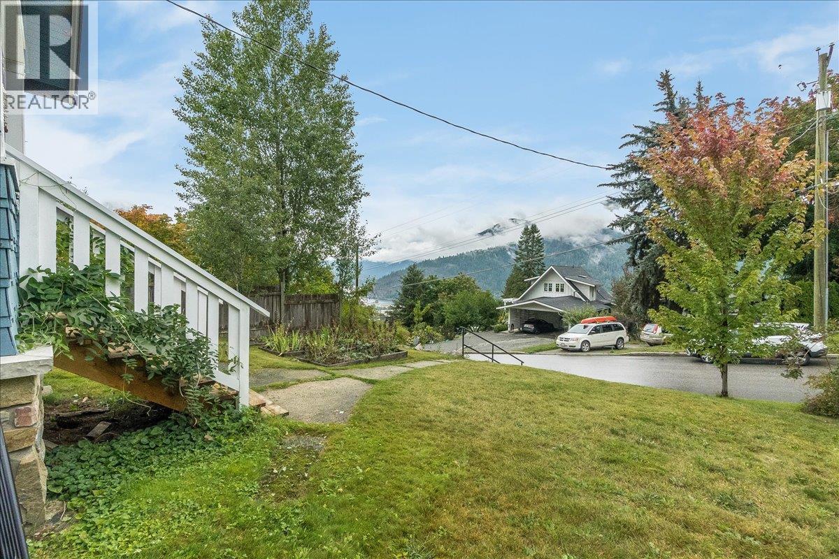 1008 Observatory Street, Nelson, British Columbia  V1L 5P3 - Photo 45 - 10400483