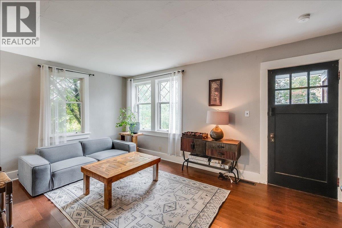 1008 Observatory Street, Nelson, British Columbia  V1L 5P3 - Photo 6 - 10400483