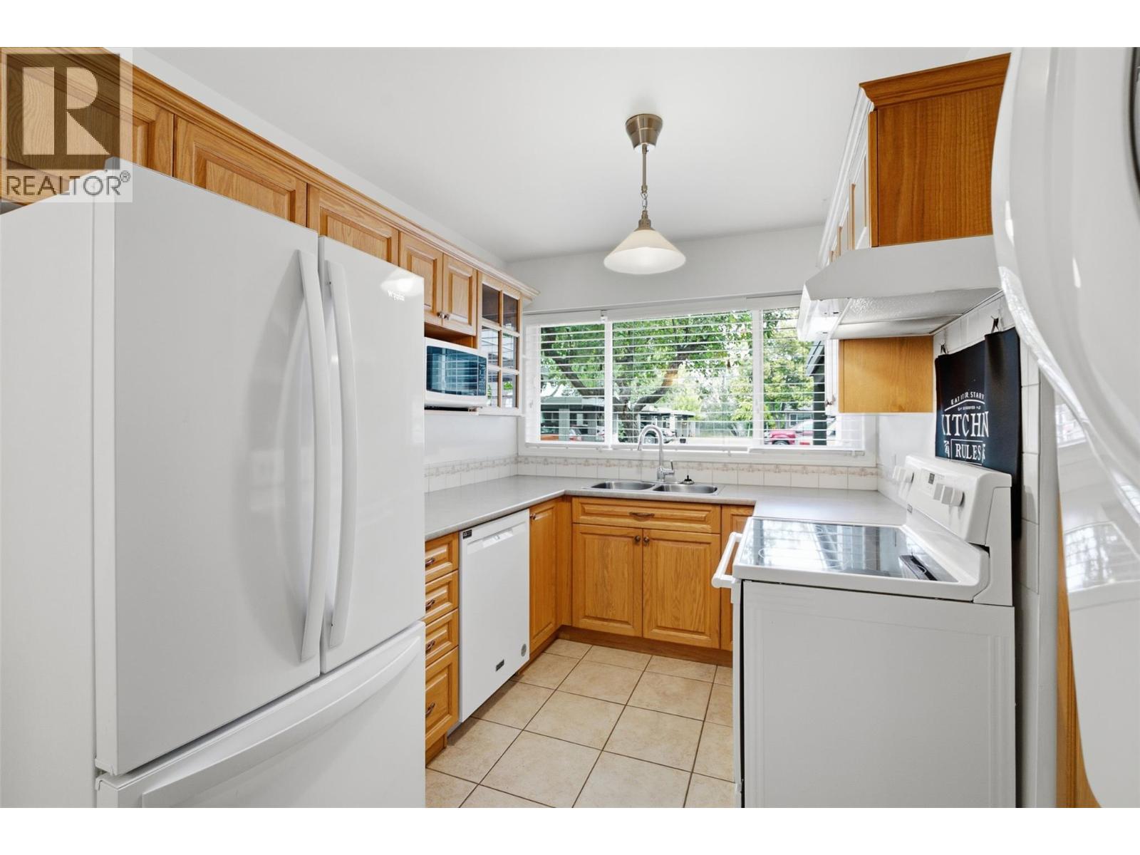 249 Kitchener Crescent Unit# 5, Kamloops, British Columbia  V2B 1B9 - Photo 11 - 10401141