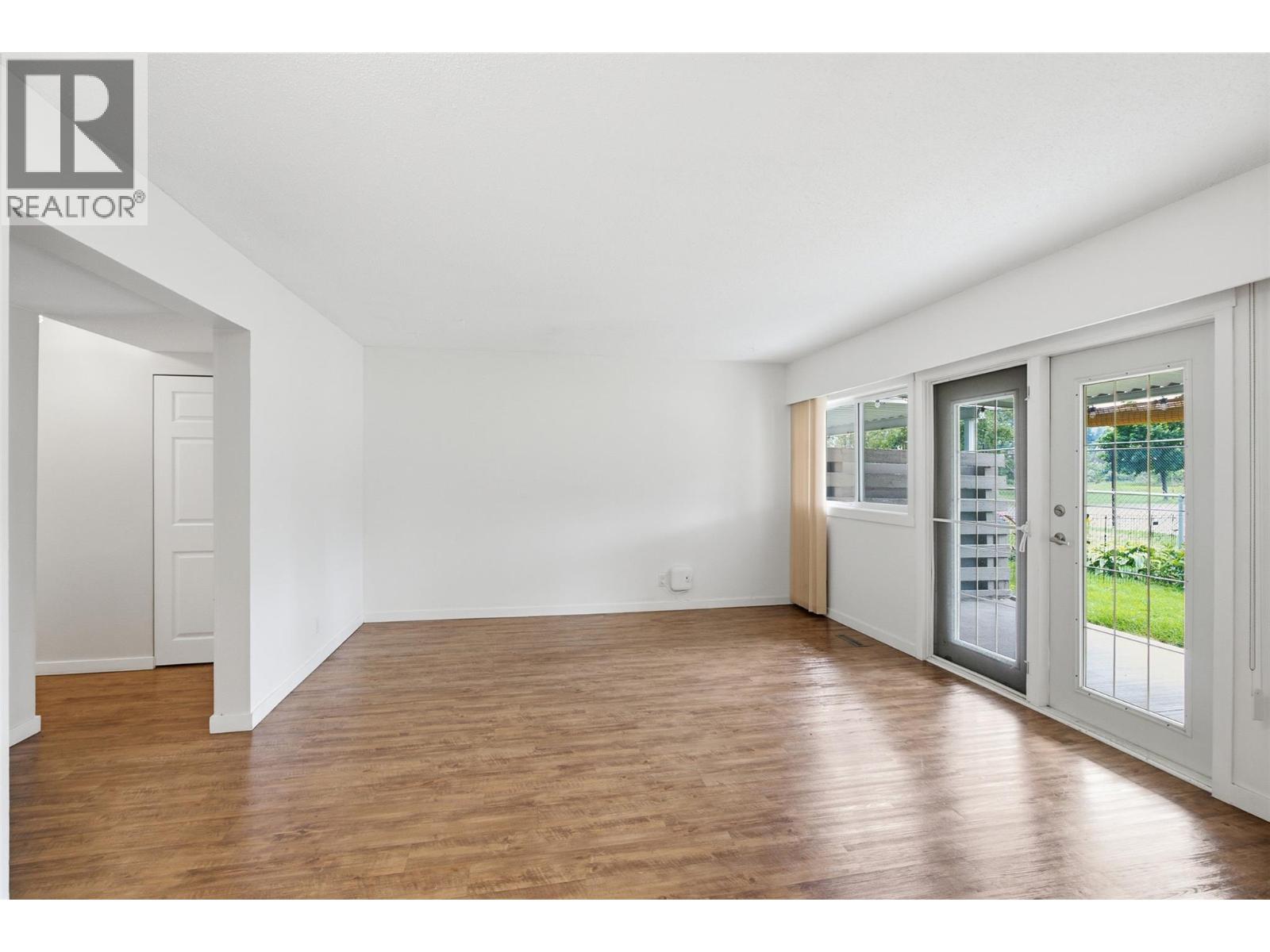 249 Kitchener Crescent Unit# 5, Kamloops, British Columbia  V2B 1B9 - Photo 18 - 10401141