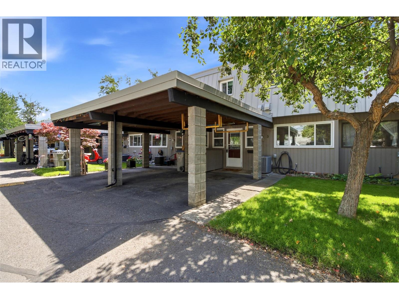 249 Kitchener Crescent Unit# 5, Kamloops, British Columbia  V2B 1B9 - Photo 2 - 10401141