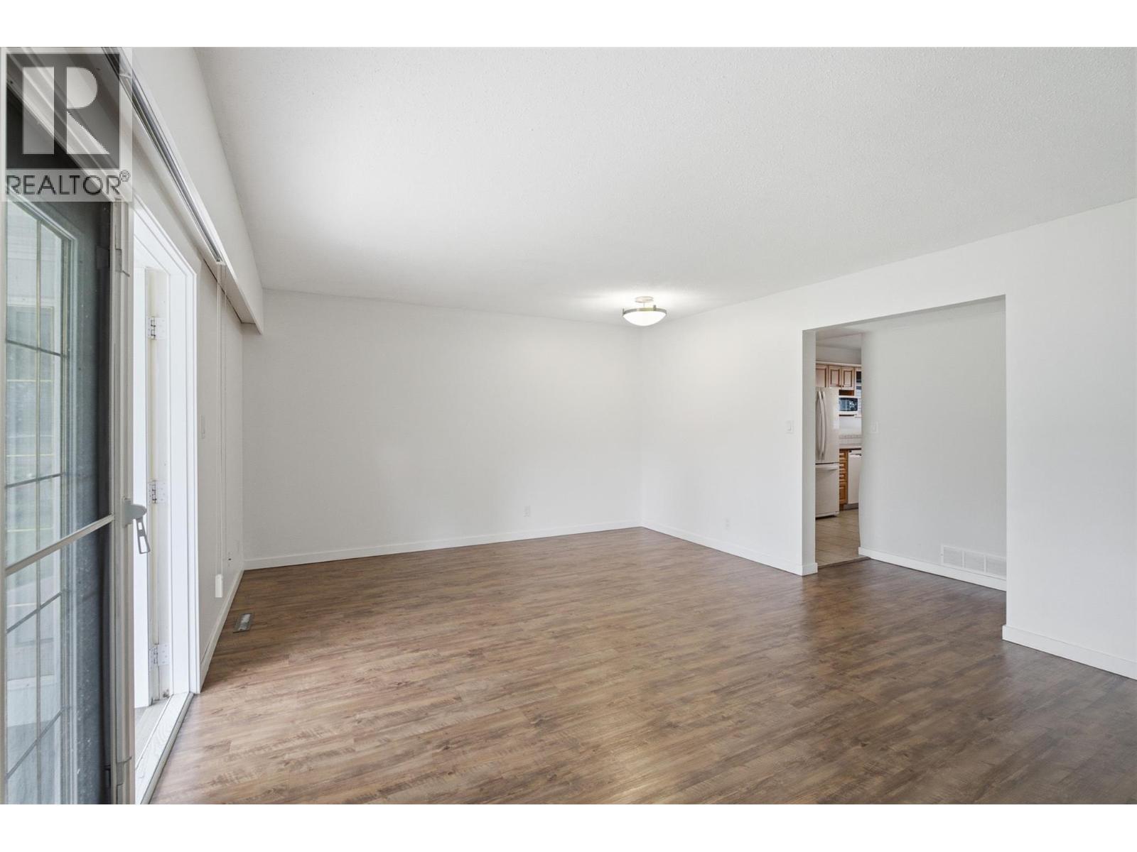 249 Kitchener Crescent Unit# 5, Kamloops, British Columbia  V2B 1B9 - Photo 20 - 10401141