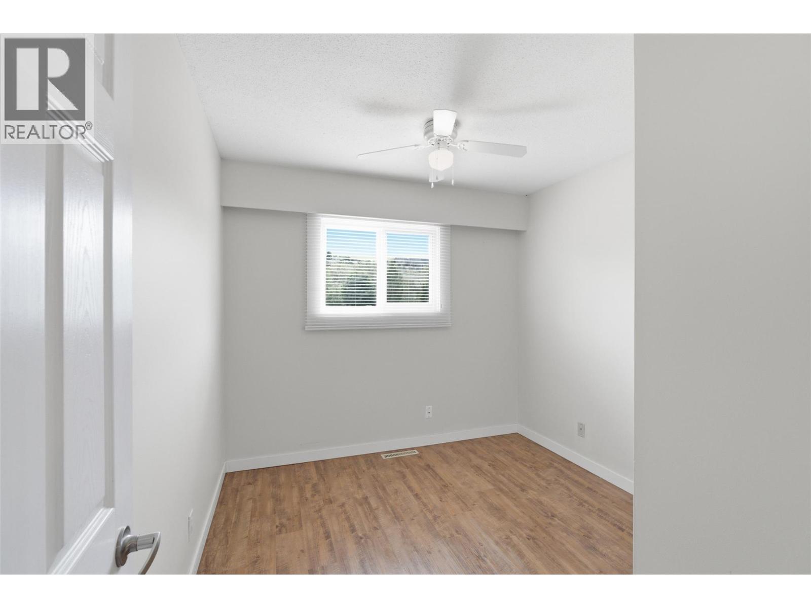 249 Kitchener Crescent Unit# 5, Kamloops, British Columbia  V2B 1B9 - Photo 30 - 10401141