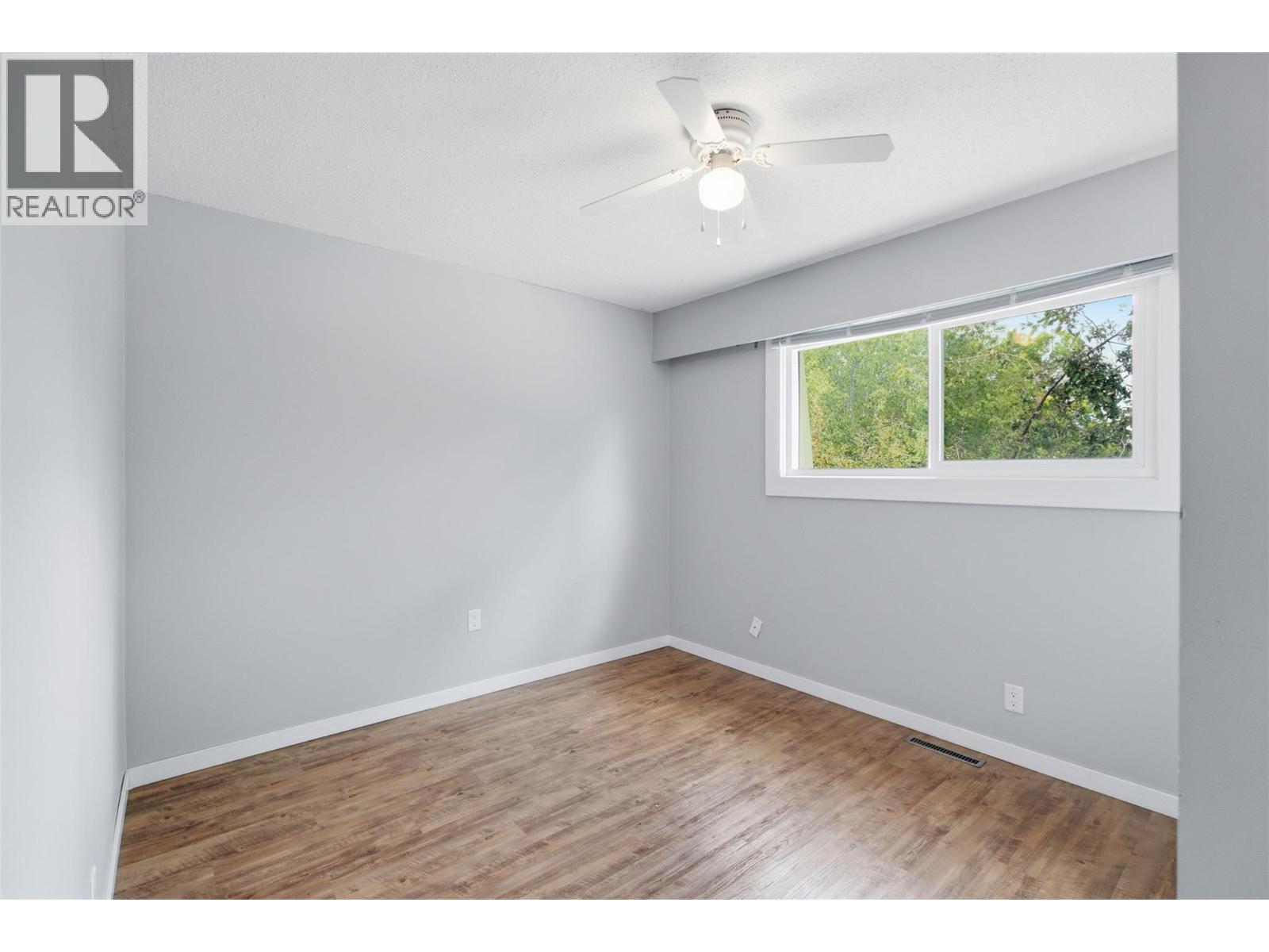 249 Kitchener Crescent Unit# 5, Kamloops, British Columbia  V2B 1B9 - Photo 38 - 10401141