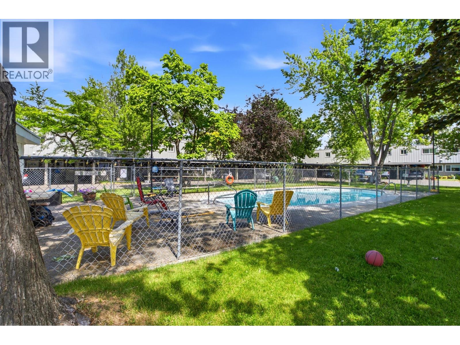 249 Kitchener Crescent Unit# 5, Kamloops, British Columbia  V2B 1B9 - Photo 41 - 10401141