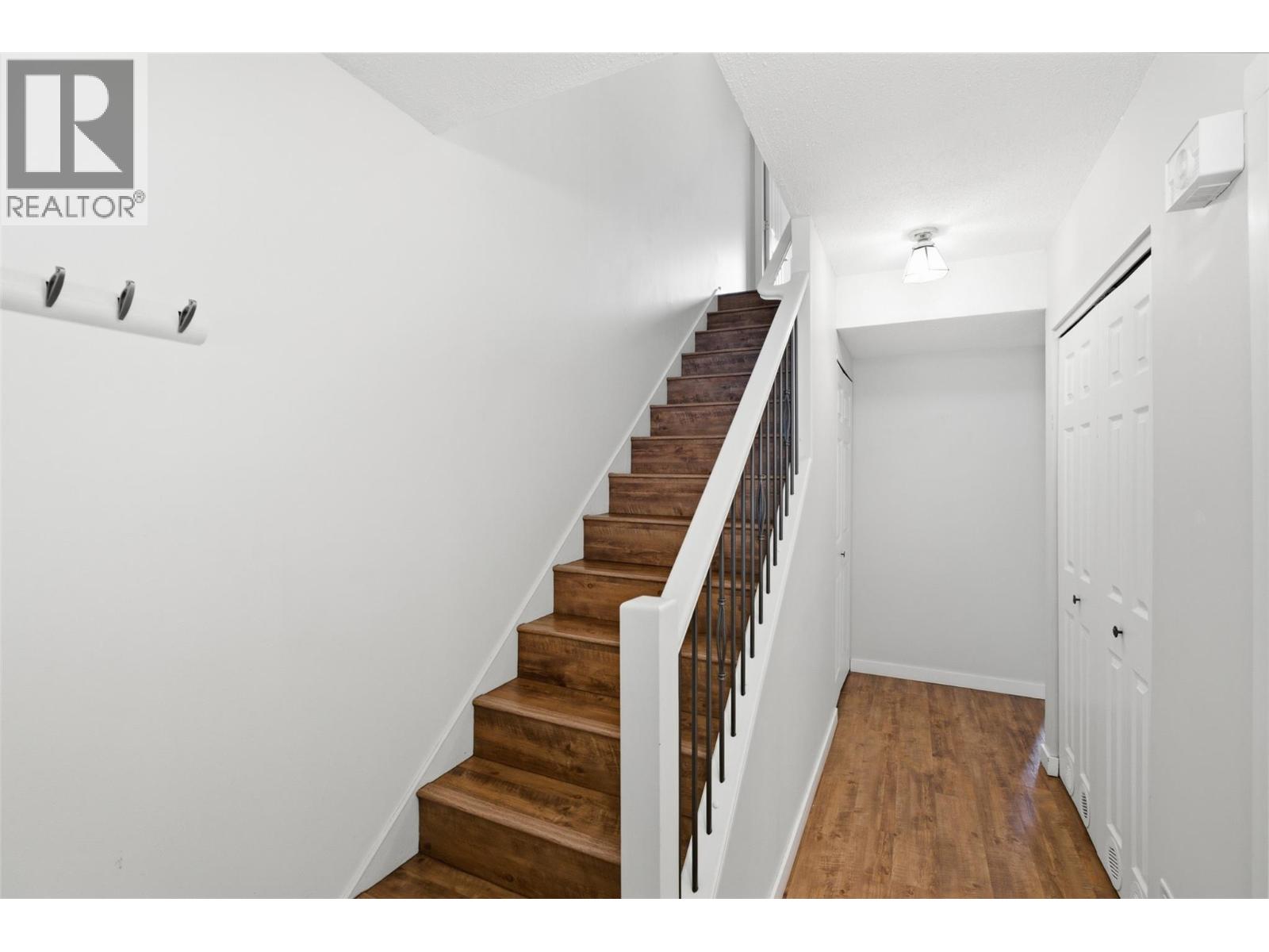 249 Kitchener Crescent Unit# 5, Kamloops, British Columbia  V2B 1B9 - Photo 6 - 10401141