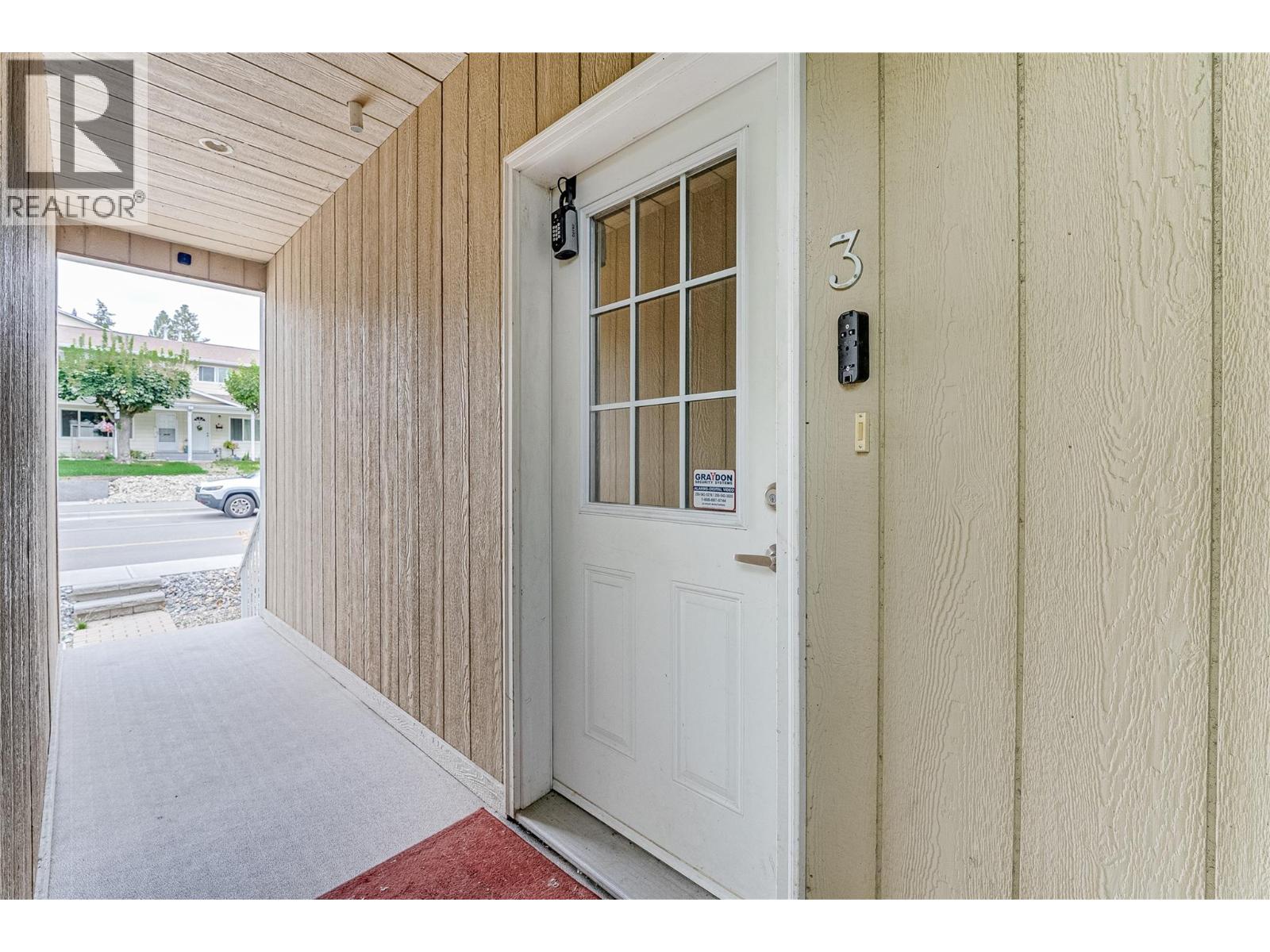 3804 32 Avenue Unit# 3, Vernon, British Columbia  V1T 2N3 - Photo 4 - 10400957