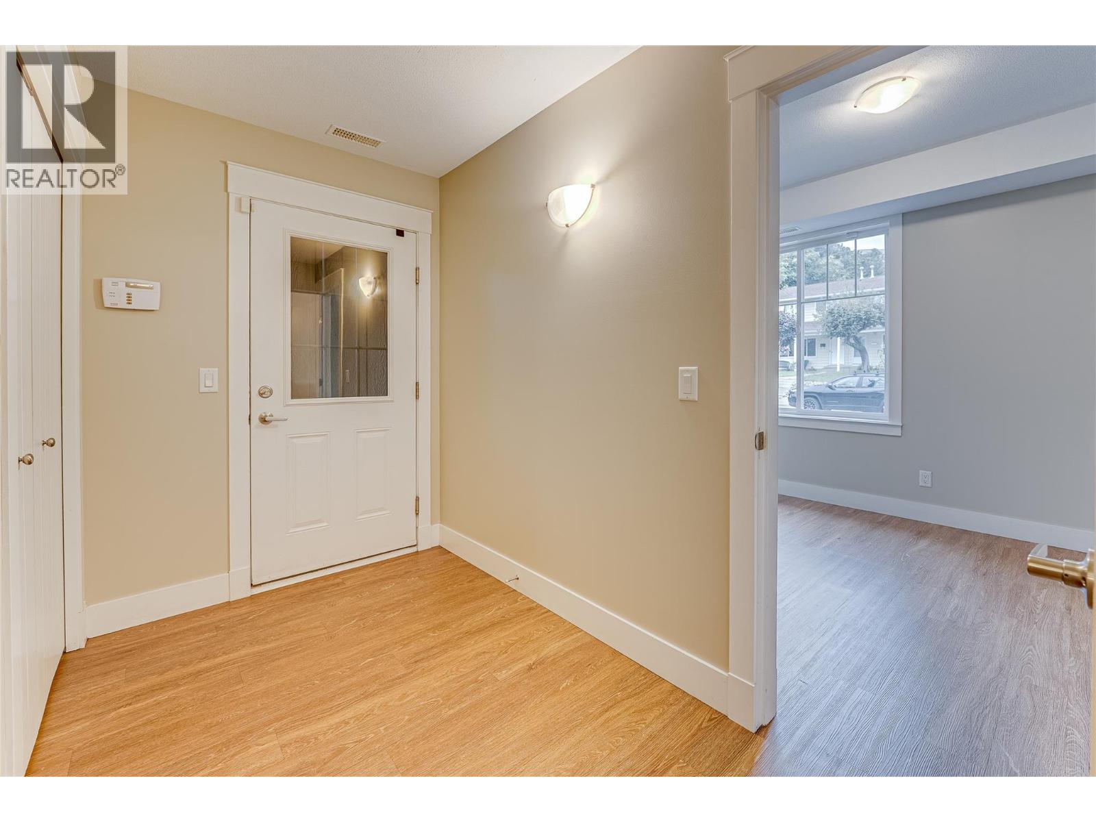 3804 32 Avenue Unit# 3, Vernon, British Columbia  V1T 2N3 - Photo 5 - 10400957