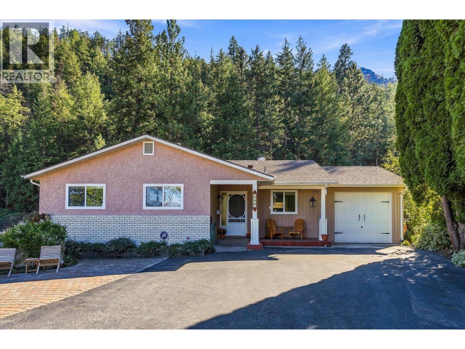 2684 Alhambra Drive, West Kelowna, British Columbia  V1Z 3A8 - Photo 1 - 10400867