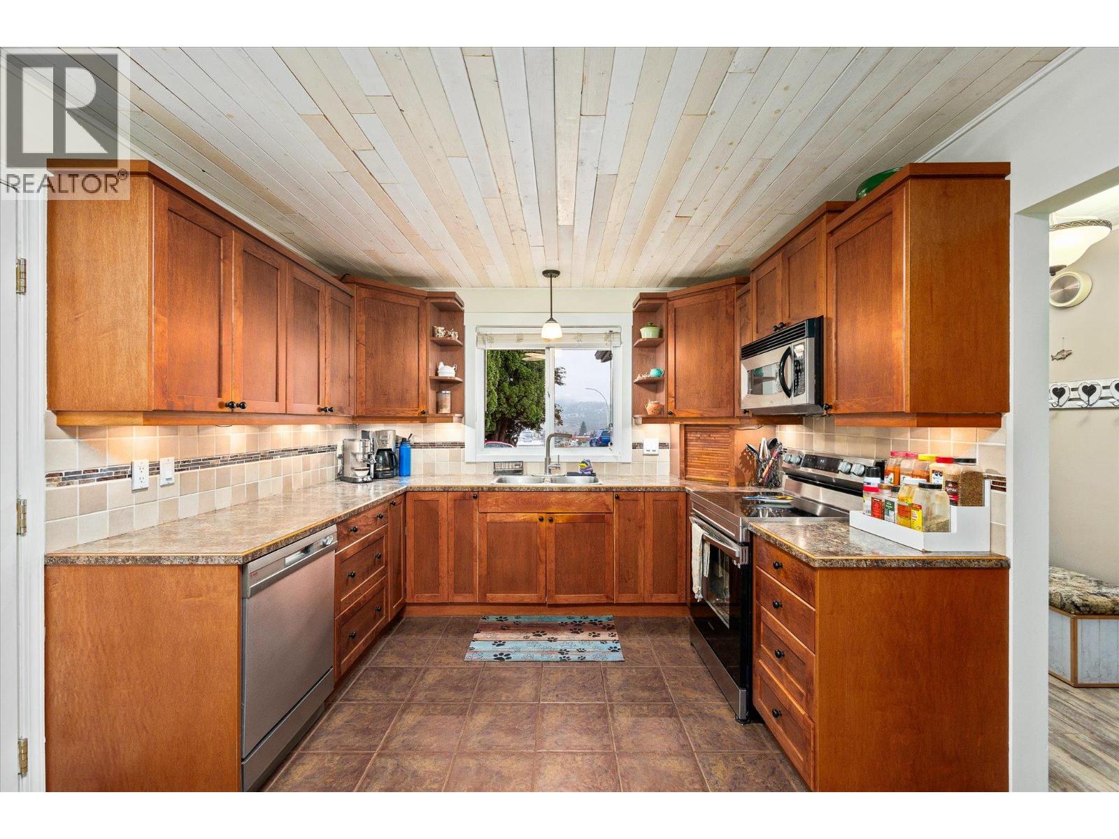 2684 Alhambra Drive, West Kelowna, British Columbia  V1Z 3A8 - Photo 10 - 10400867