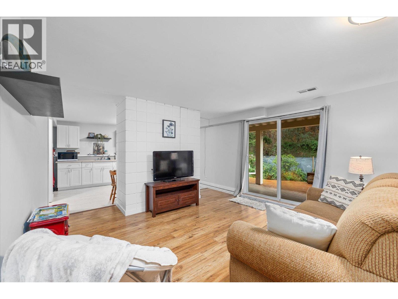 2684 Alhambra Drive, West Kelowna, British Columbia  V1Z 3A8 - Photo 31 - 10400867