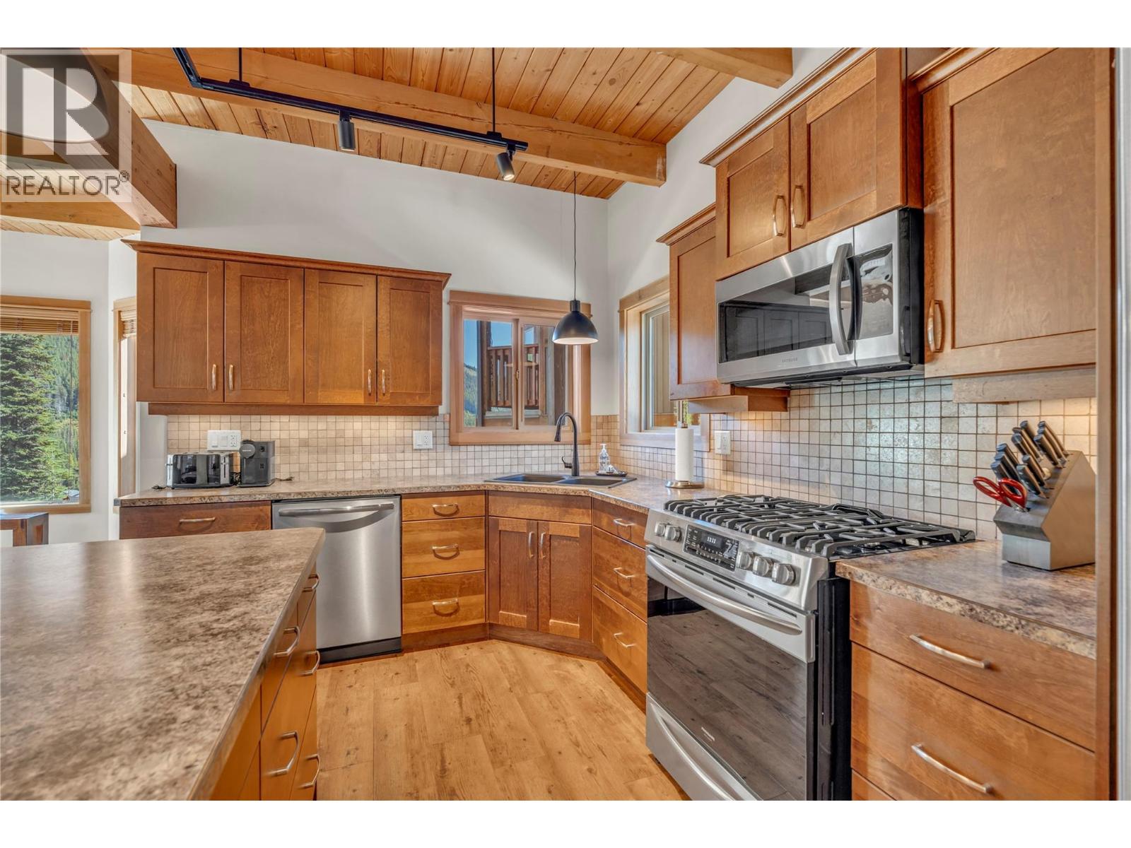 306 Creekview Road Unit# 14, Apex Mountain, British Columbia  V0H 1K0 - Photo 15 - 10400561
