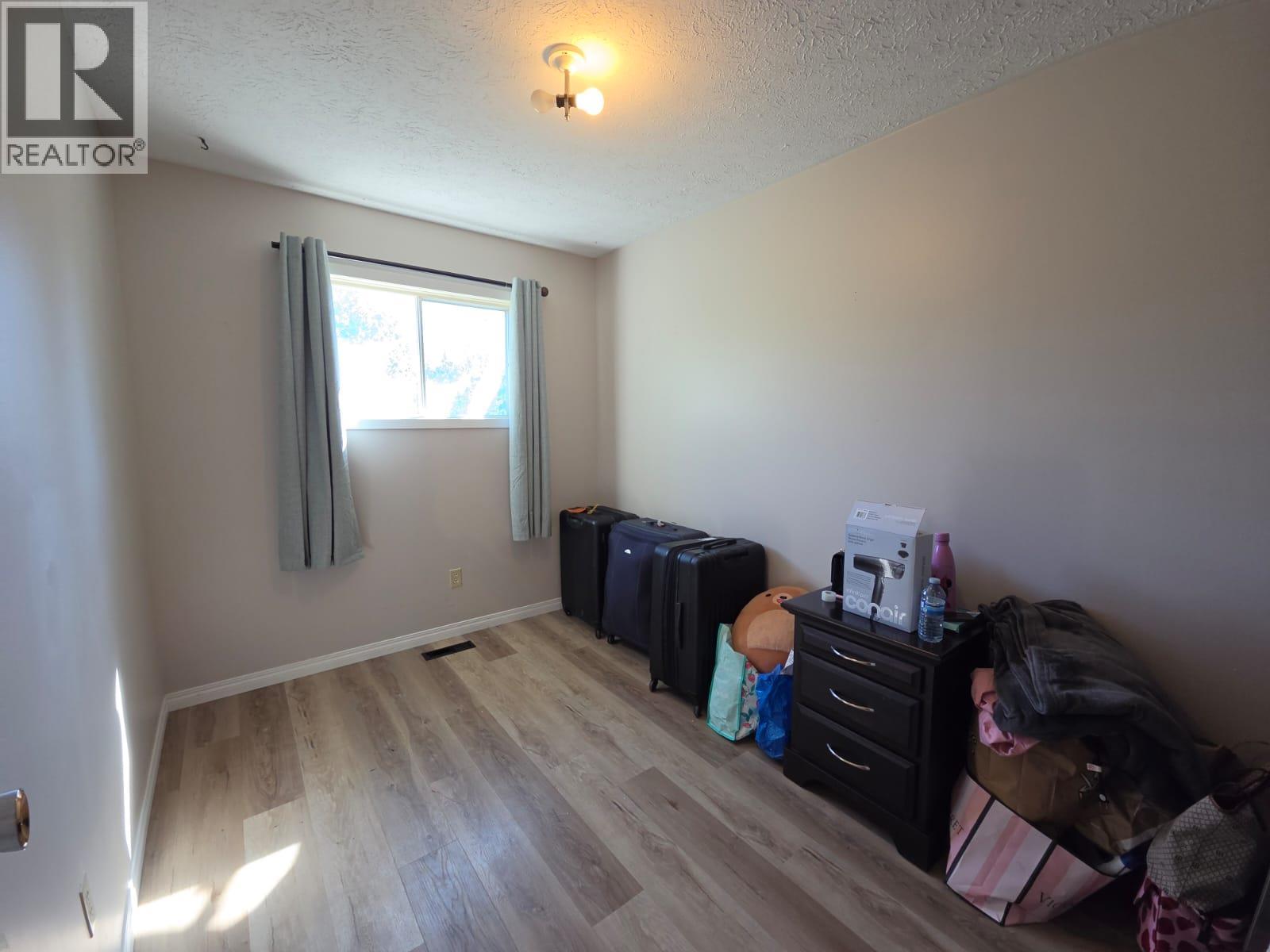 240 Spieker Avenue, Tumbler Ridge, British Columbia  V0C 2W0 - Photo 23 - 10400886