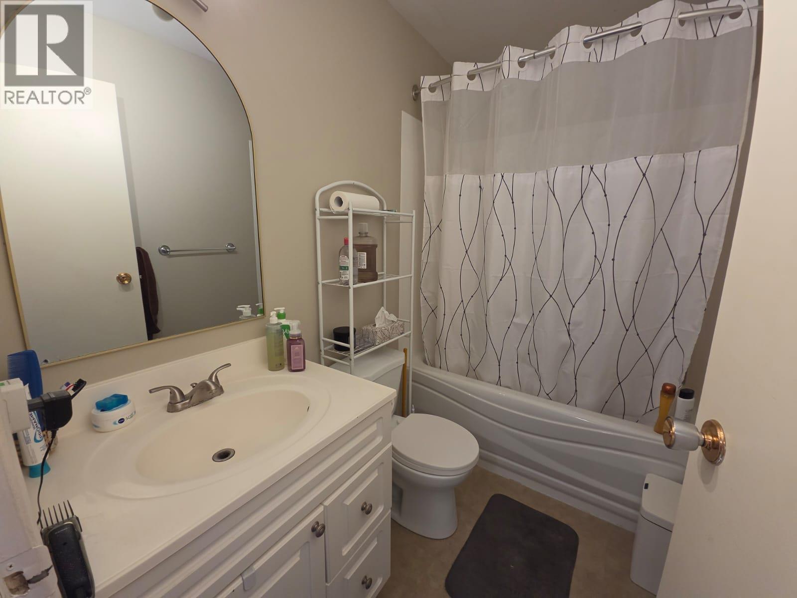 240 Spieker Avenue, Tumbler Ridge, British Columbia  V0C 2W0 - Photo 26 - 10400886