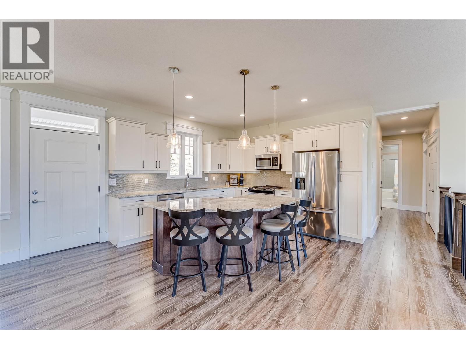 7221 Edgewater Place, Coldstream, British Columbia  V1B 4C5 - Photo 17 - 10399824